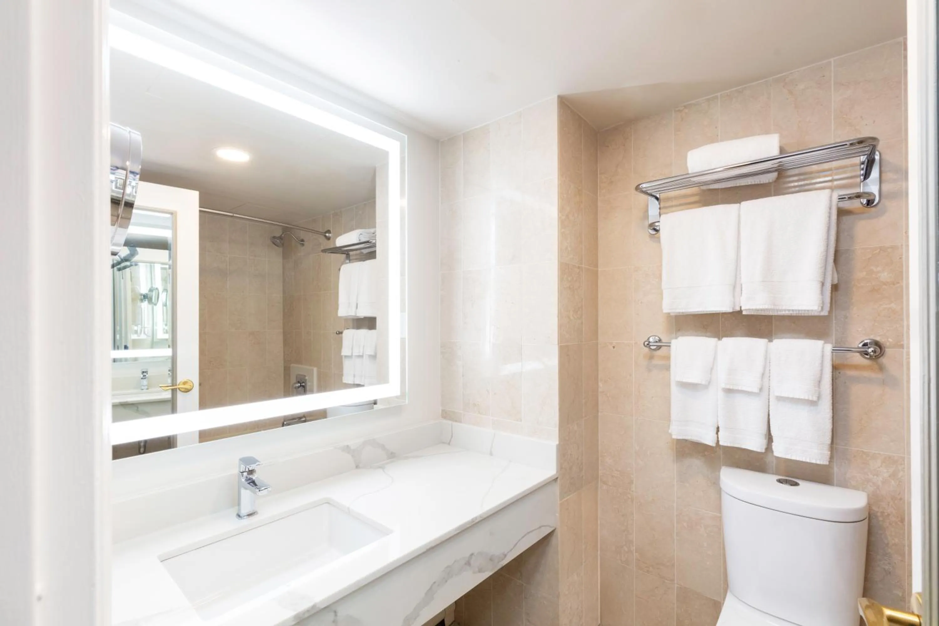 Bathroom in Westgate New York Grand Central