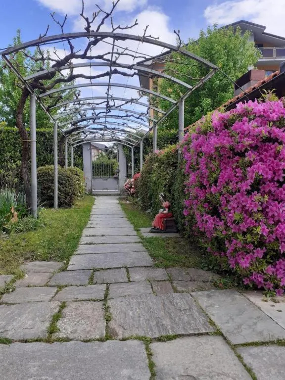 Garden in CASA AZZURRA Domodossola FREE PARKING
