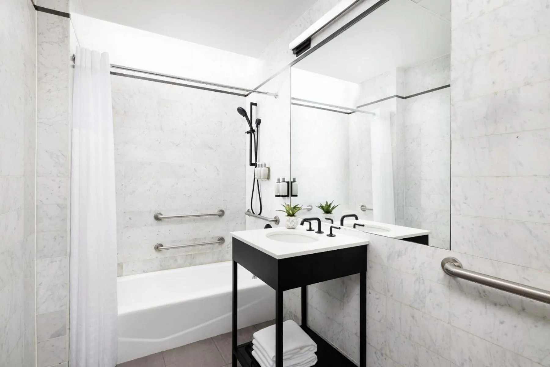 Shower in Arthouse Hotel