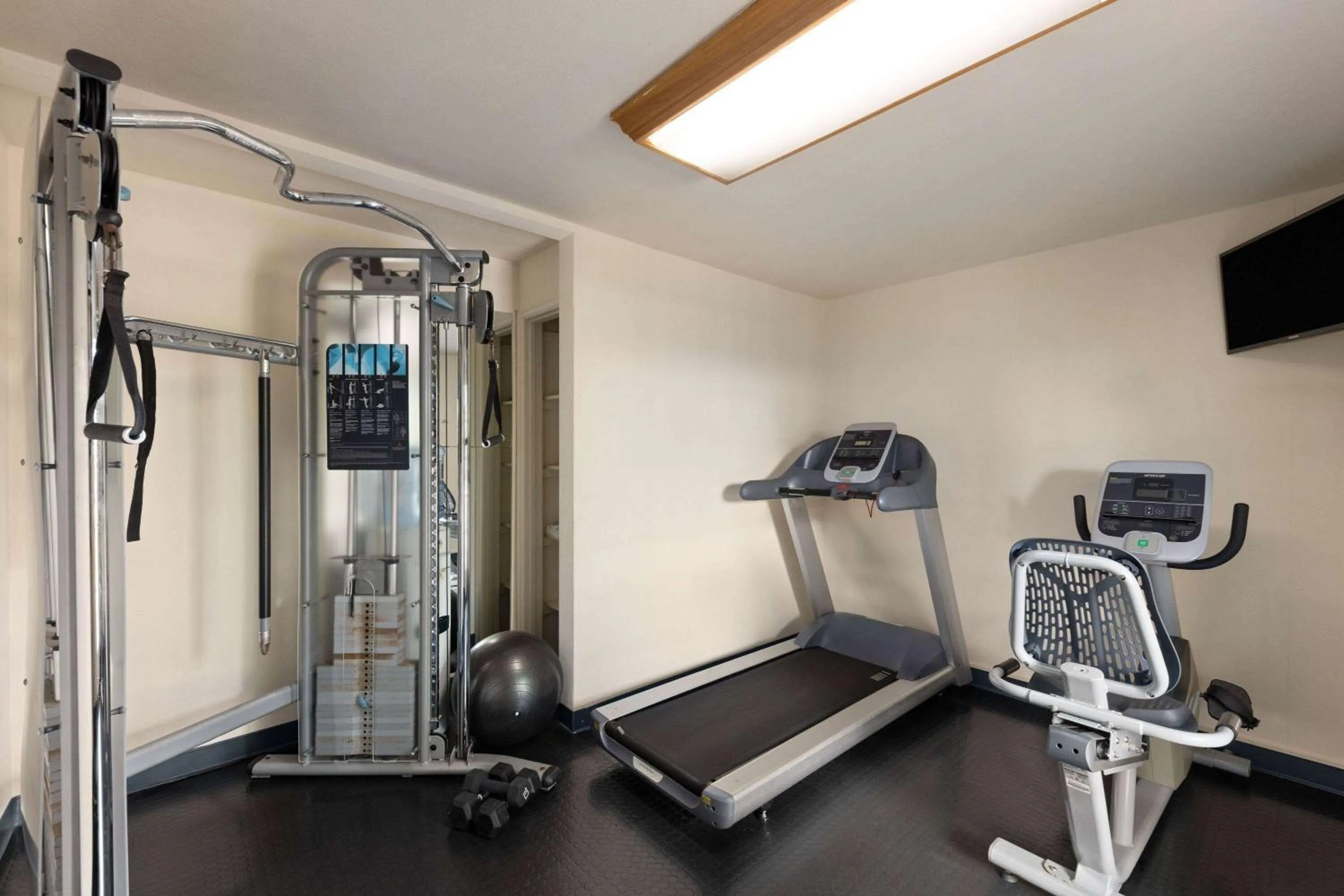 Days Inn by Wyndham Maui Oceanfront