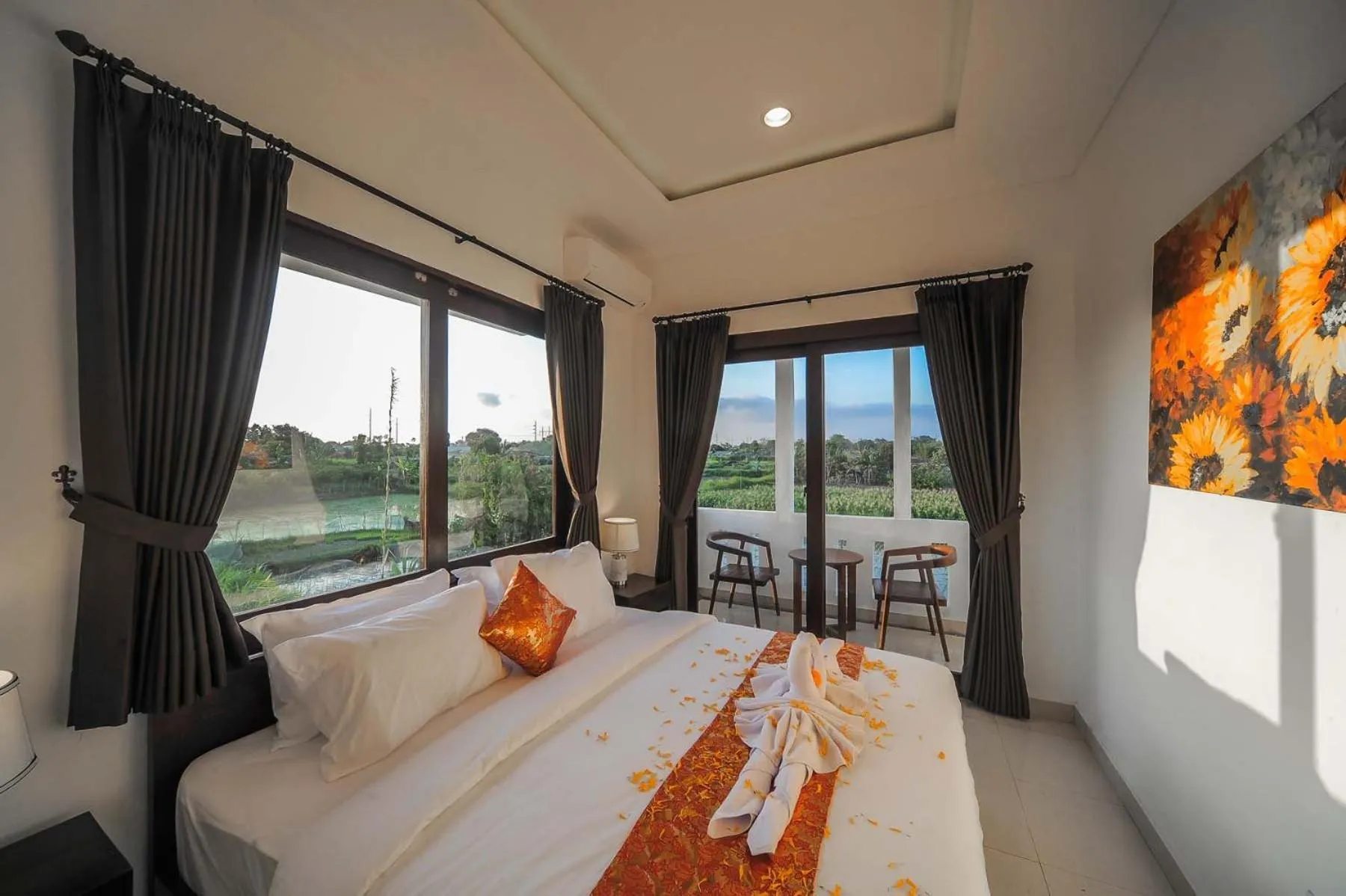 Bedroom, Bed in Villa Rindik Sanur