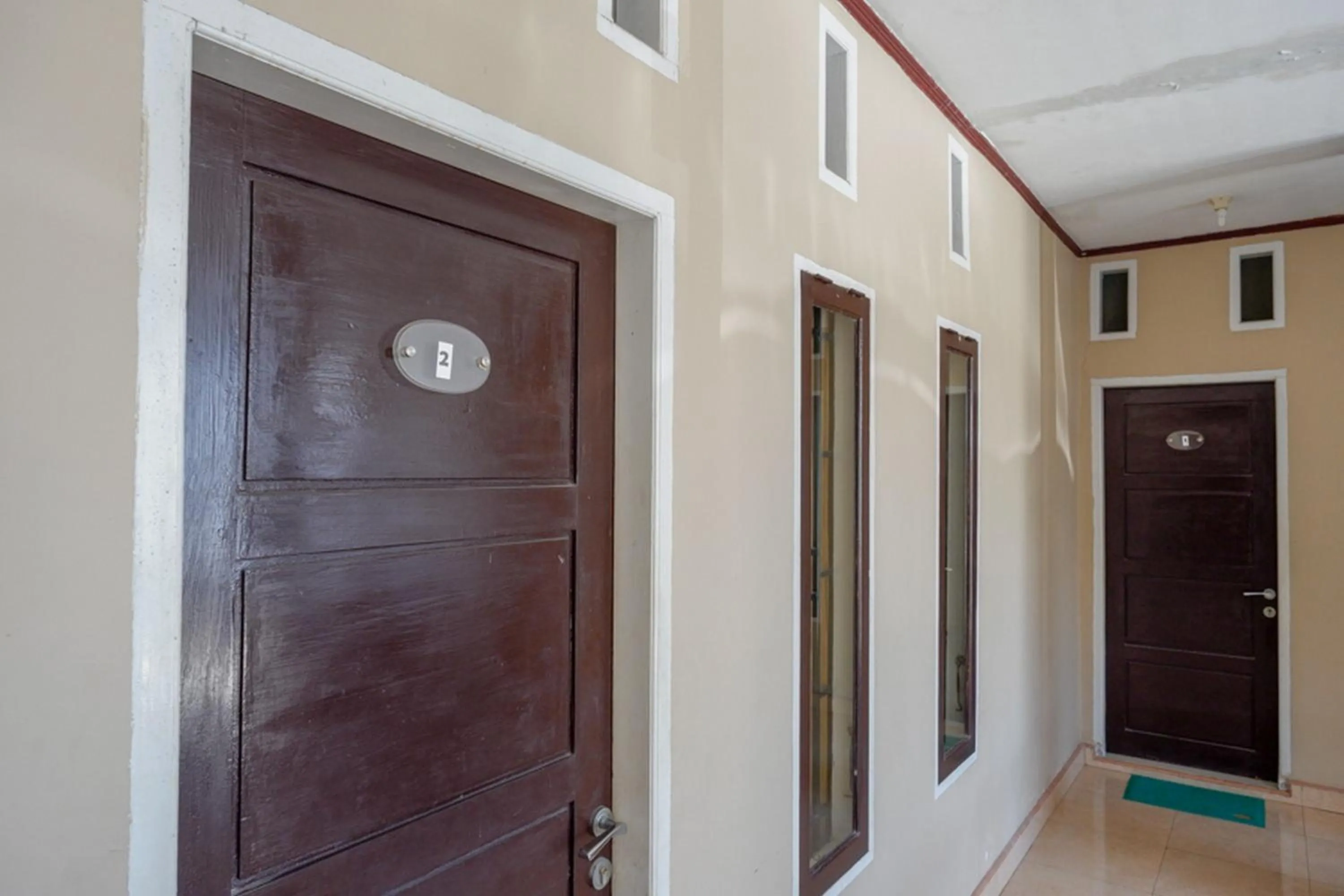 Property building in RedDoorz Syariah near Mutiara SIS Al Jufrie Airport Palu 2