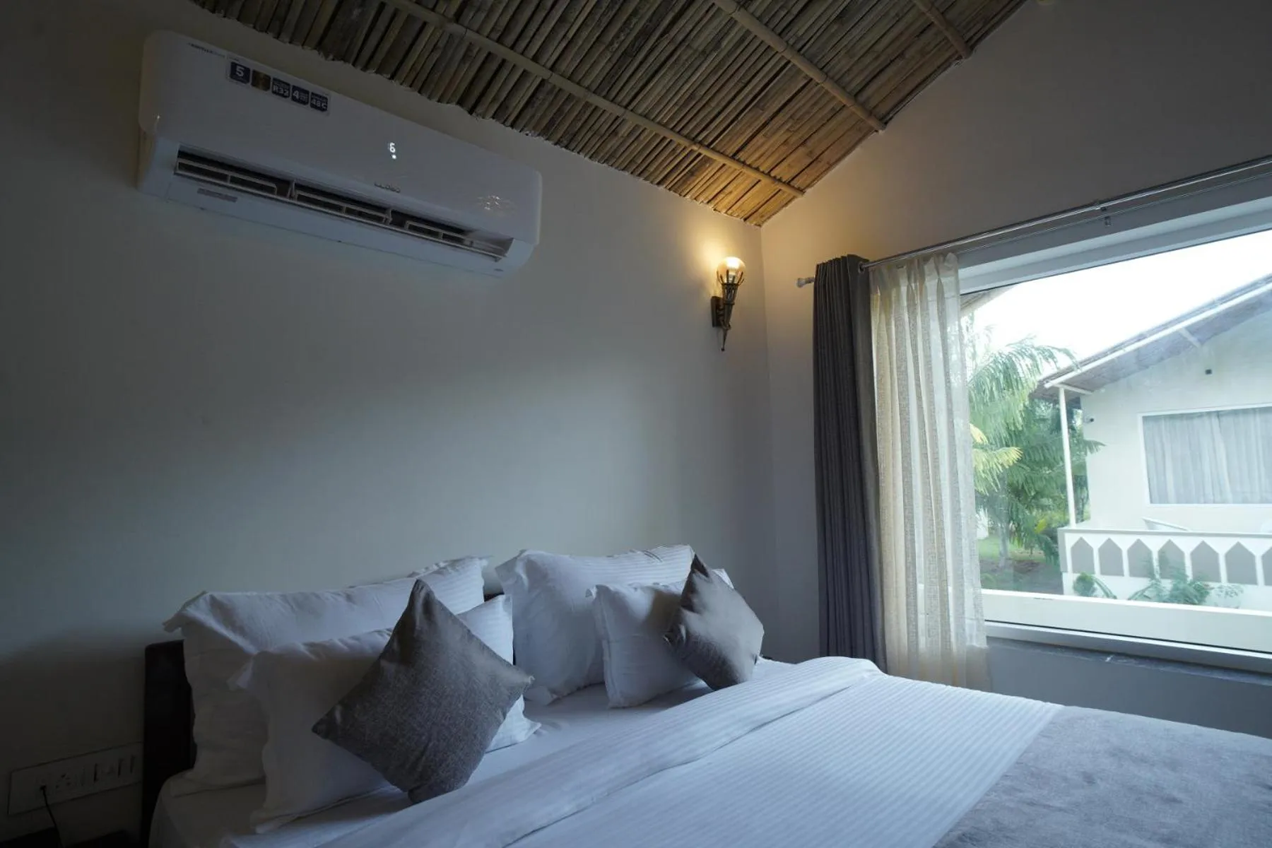 Bed in Amar Bagh Resort