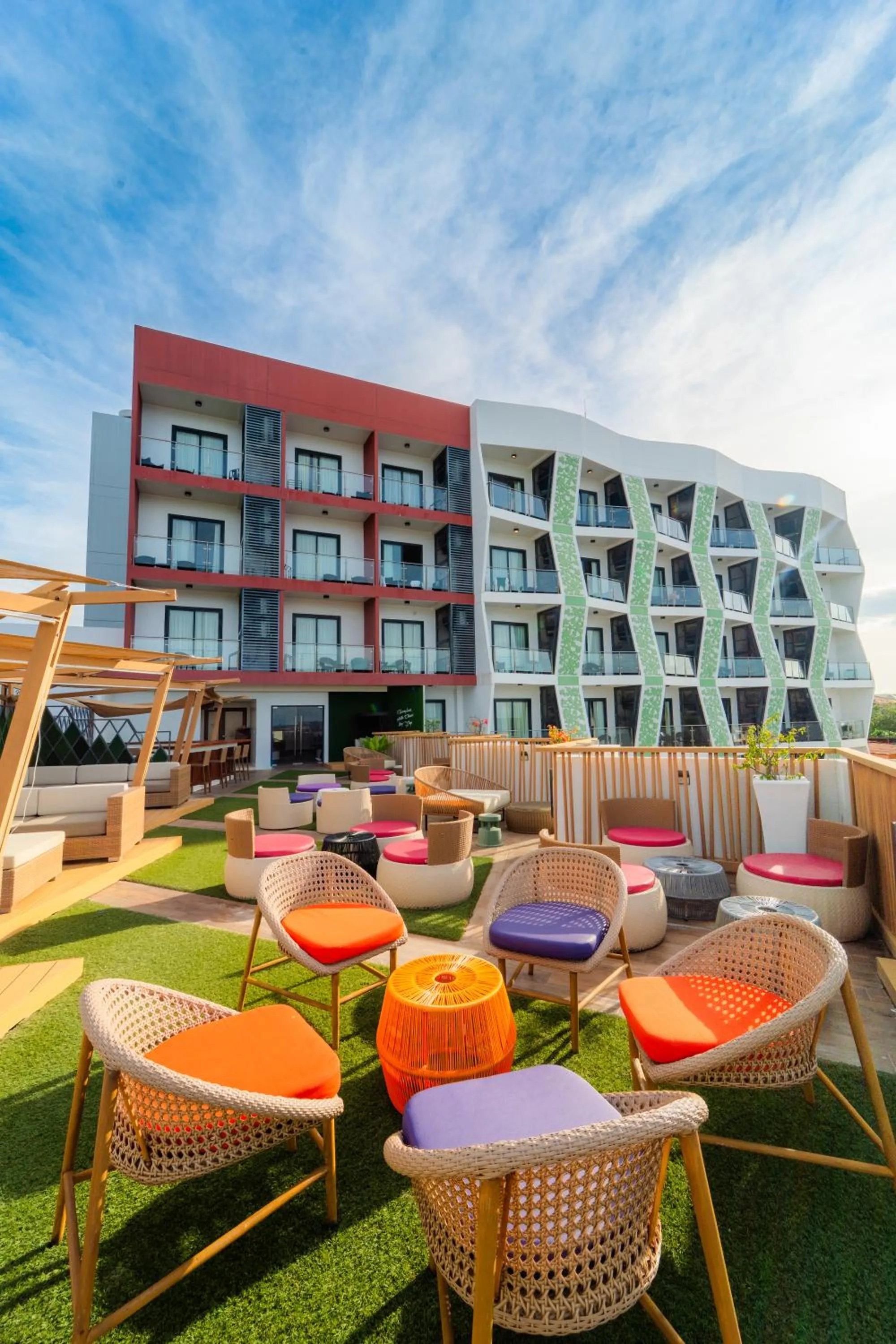 Lounge or bar in Best Western Plus The Ivywall Resort-Panglao