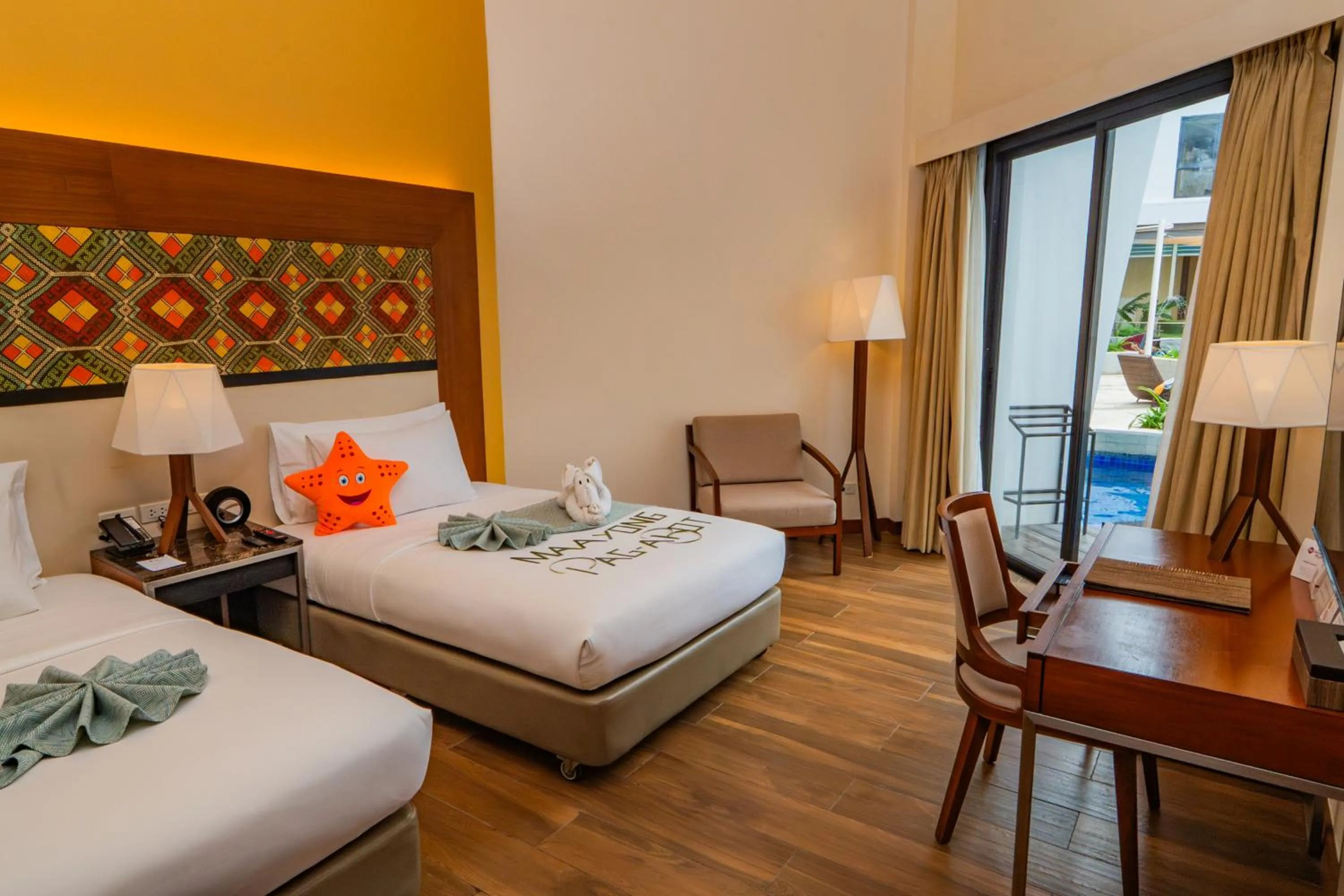 Guests, Bed in Best Western Plus The Ivywall Resort-Panglao