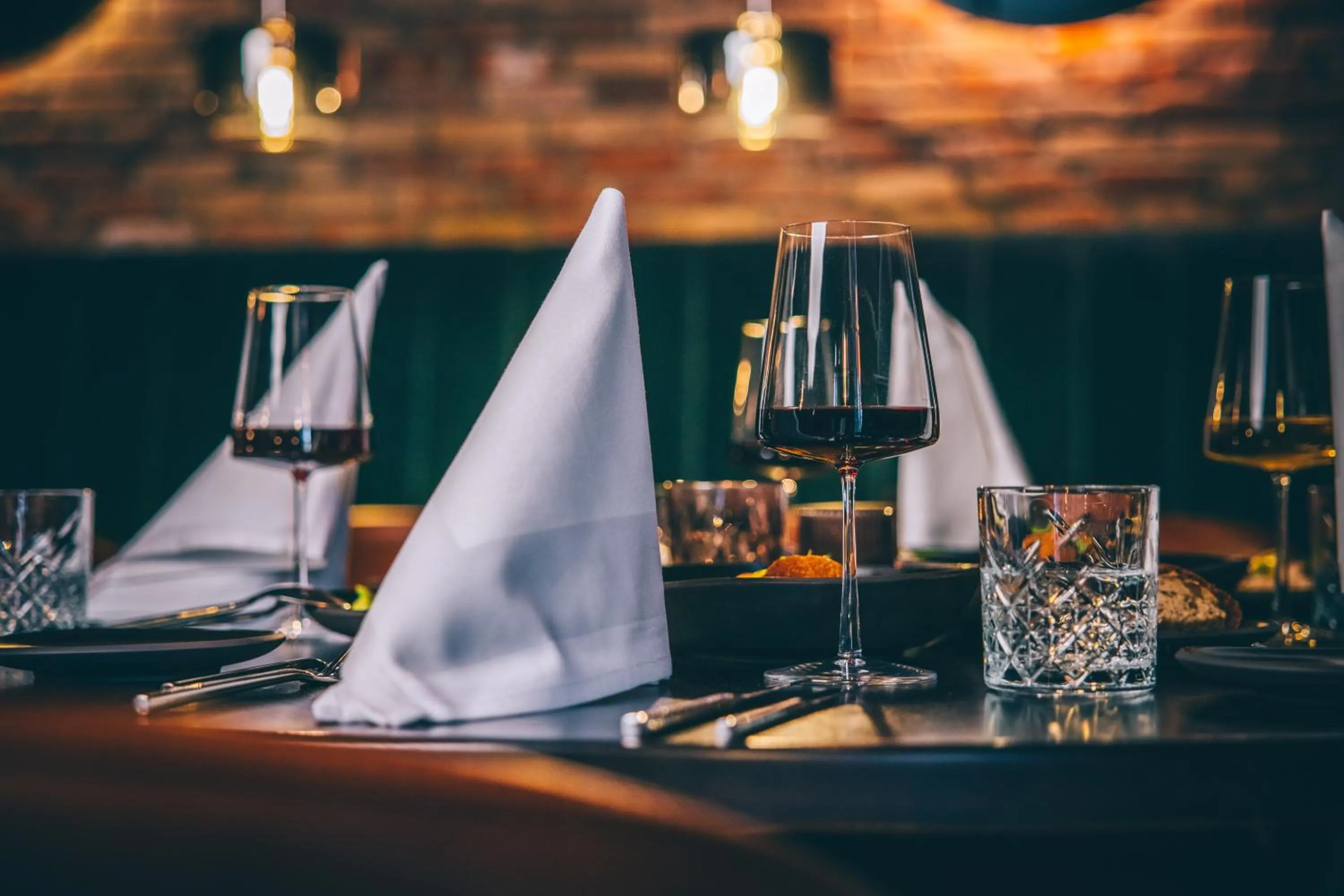 Restaurant/places to eat in 133 Boutique Hotel