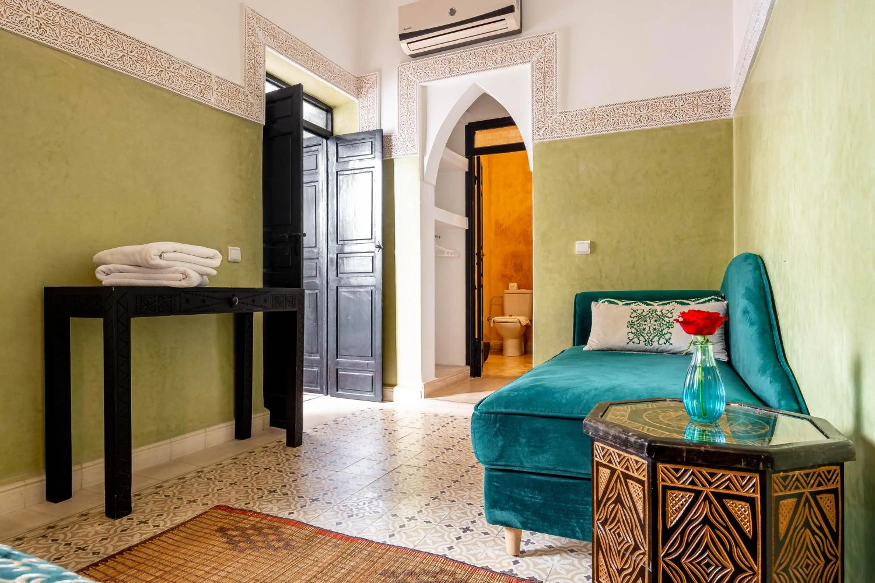 Photo of the whole room in RIAD LA GAZELLE DU SUD