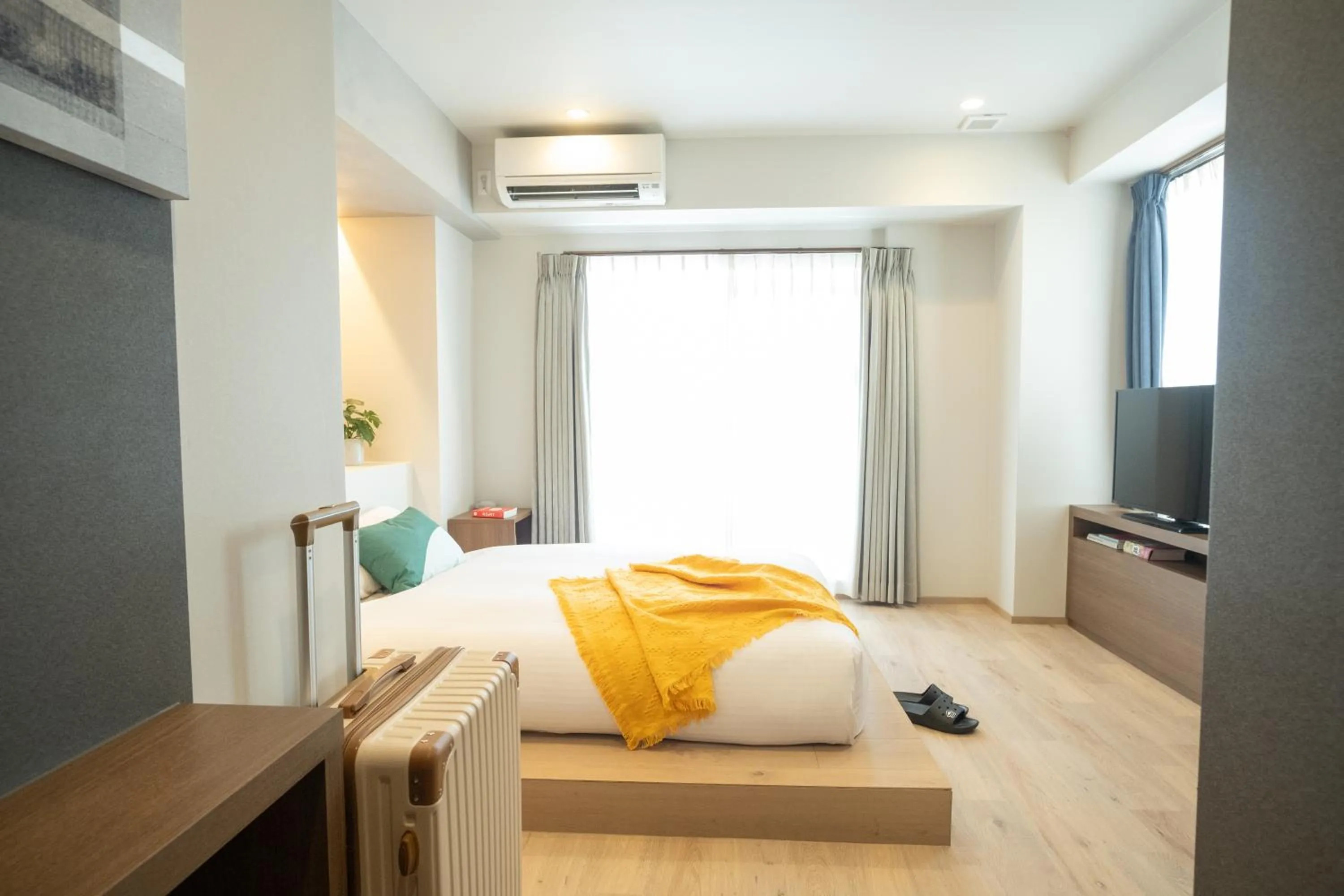 Bed in WAYFARER Kyoto Shijo