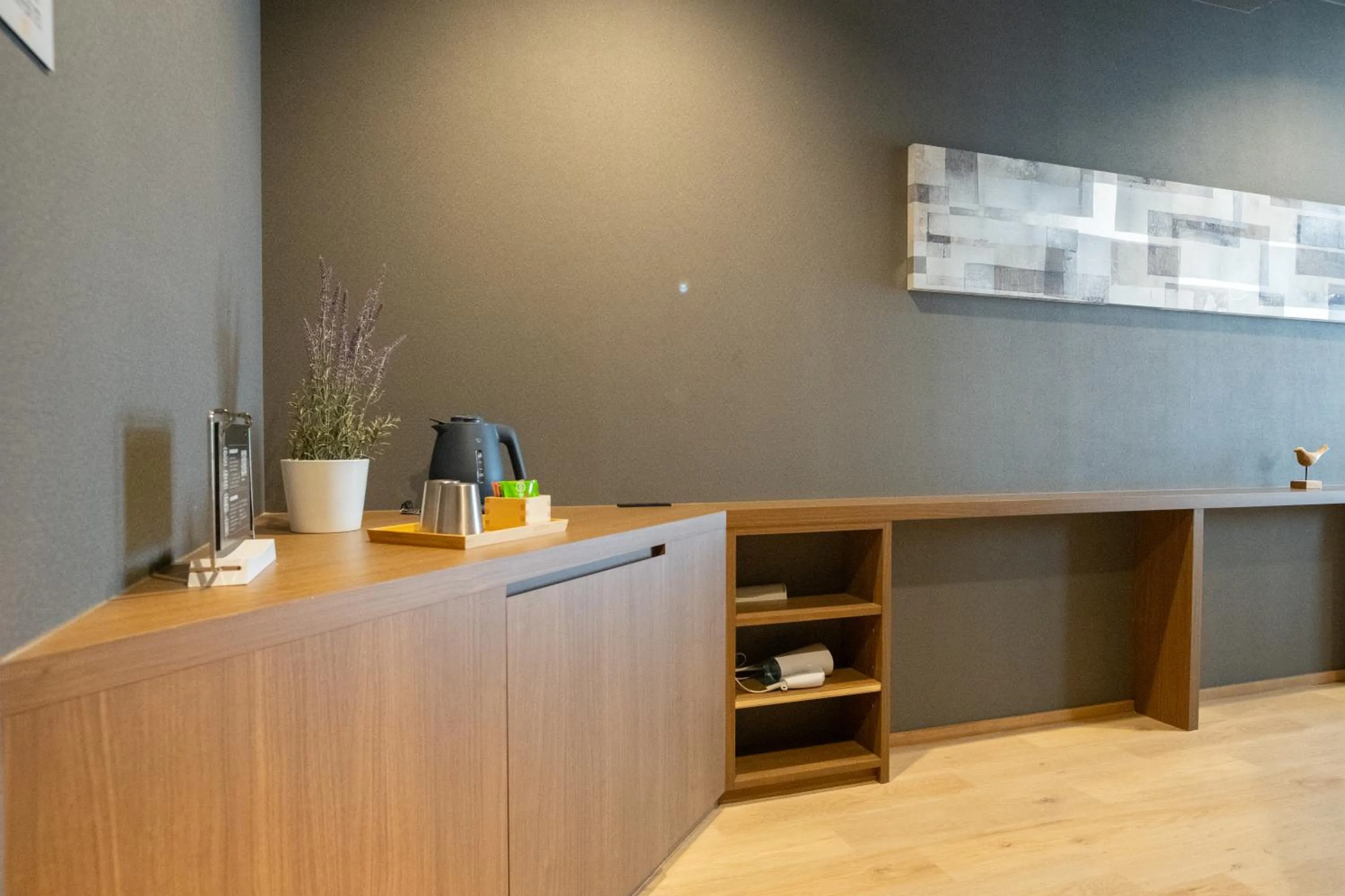 Photo of the whole room in WAYFARER Kyoto Shijo