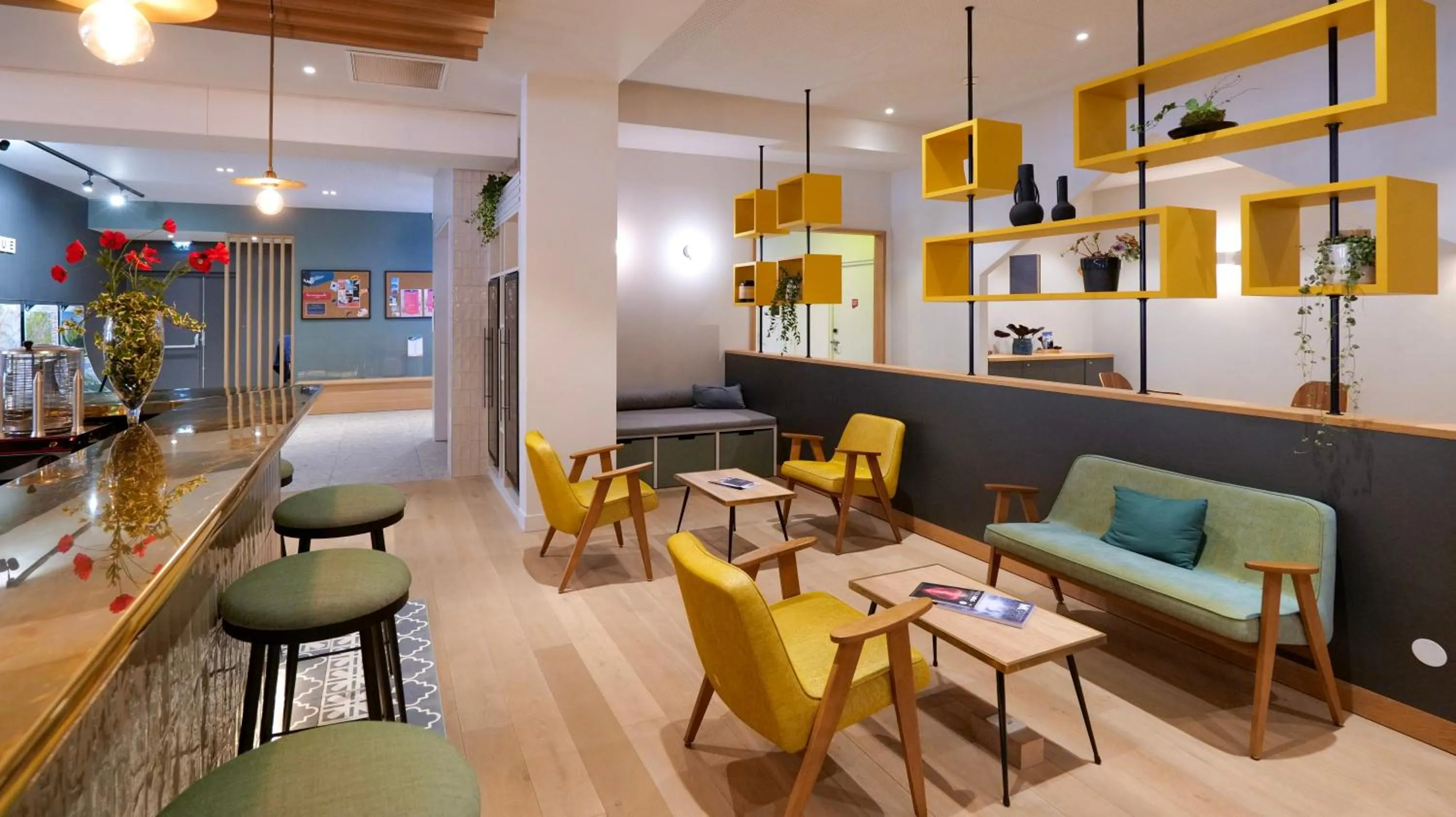 Lounge or bar in Plan B Hotel - Living Chamonix