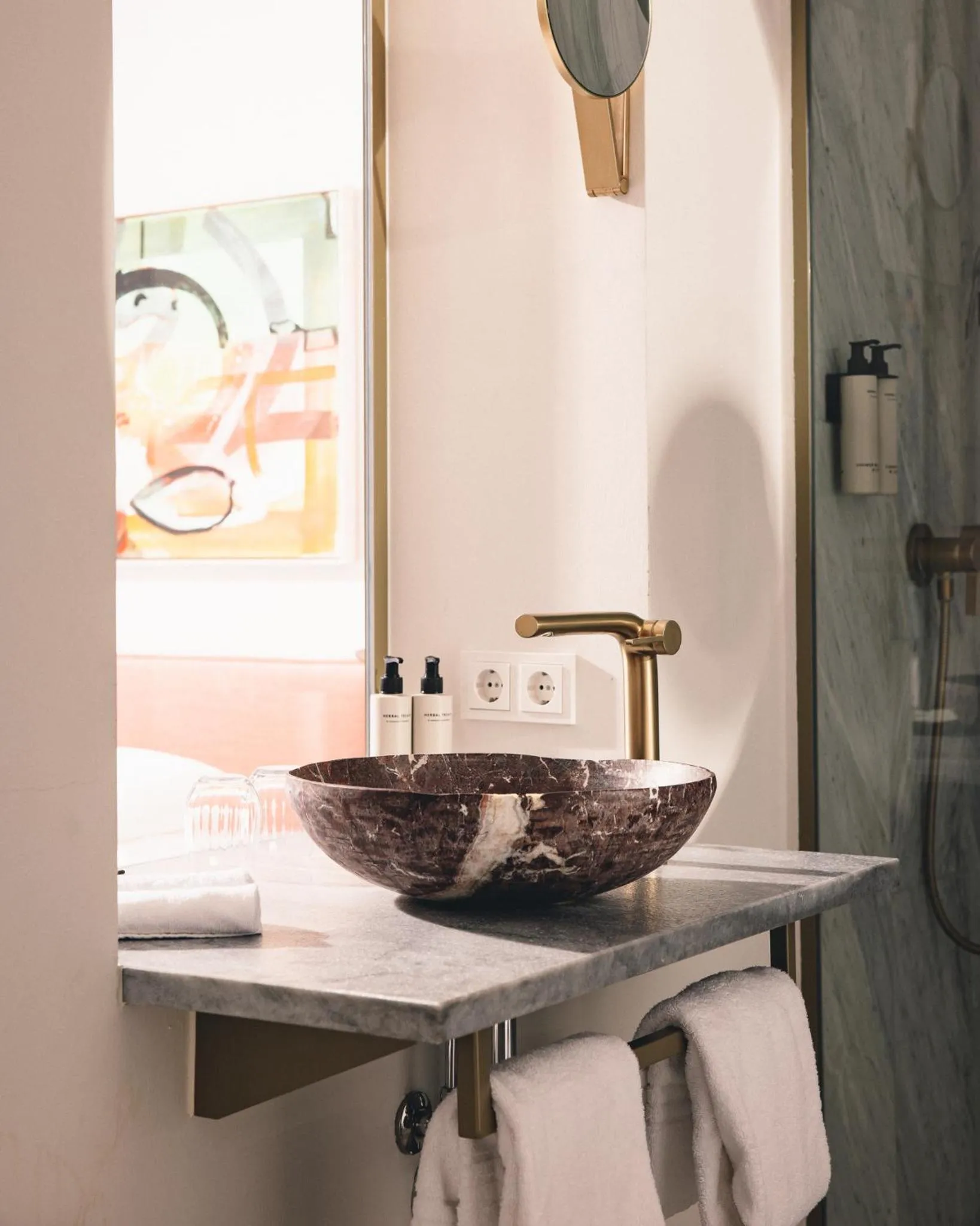 Bathroom in Kai 36 - Hotel zwischen Fels und Fluss