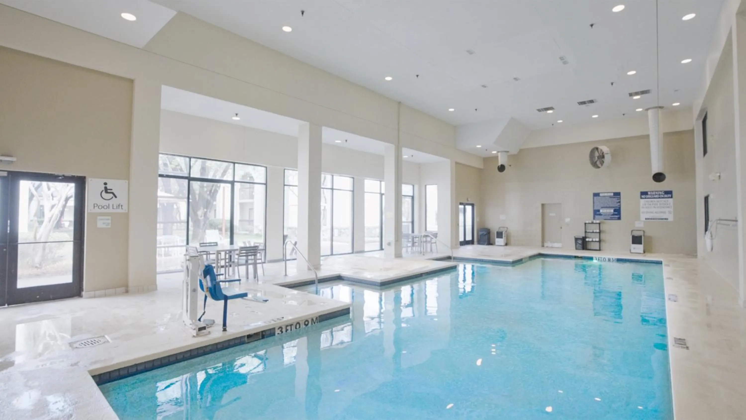 Swimming pool in Holiday Inn Irving Las Colinas by IHG