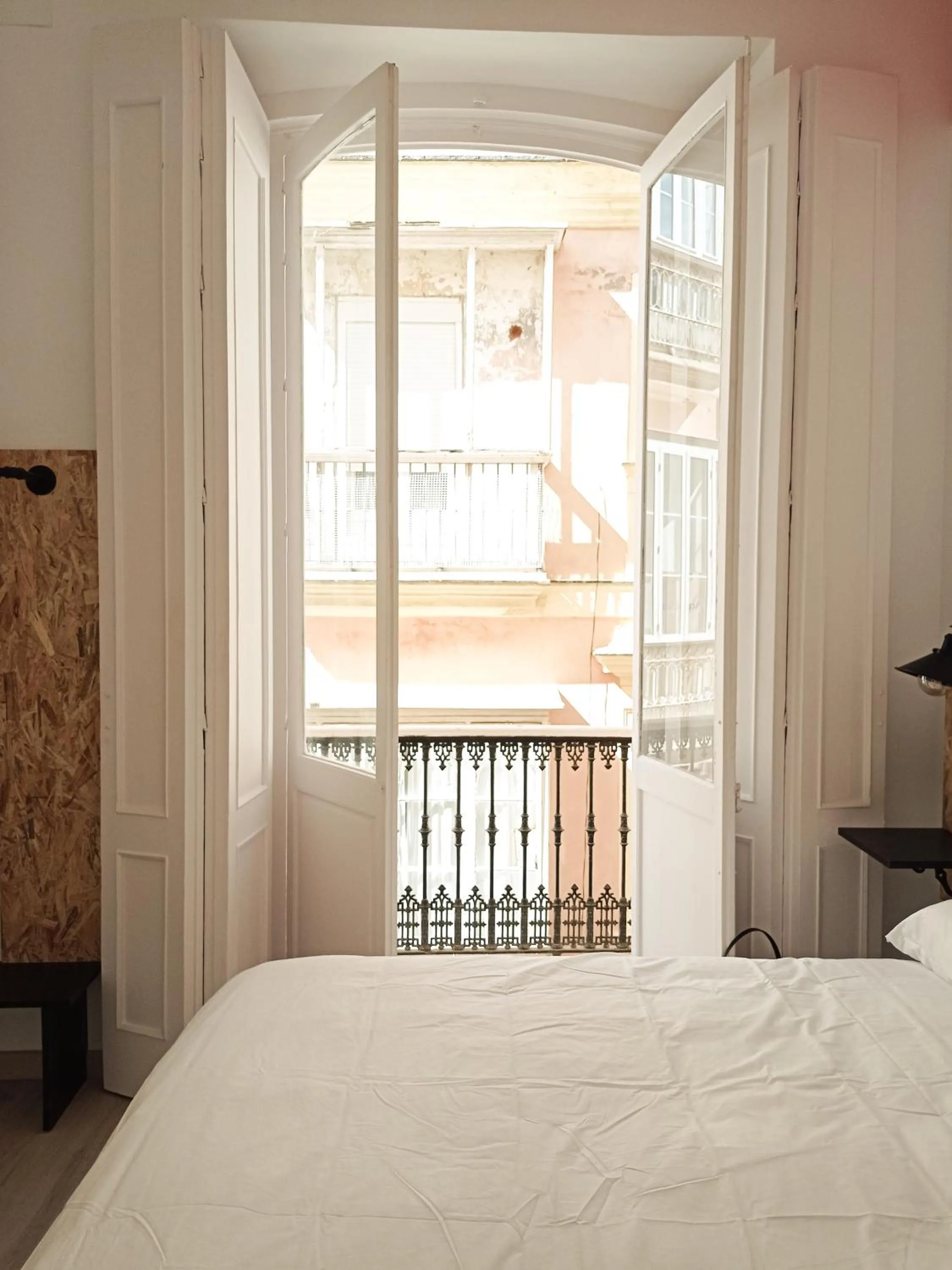 Photo of the whole room, Bed in Planeta Cadiz Hostel