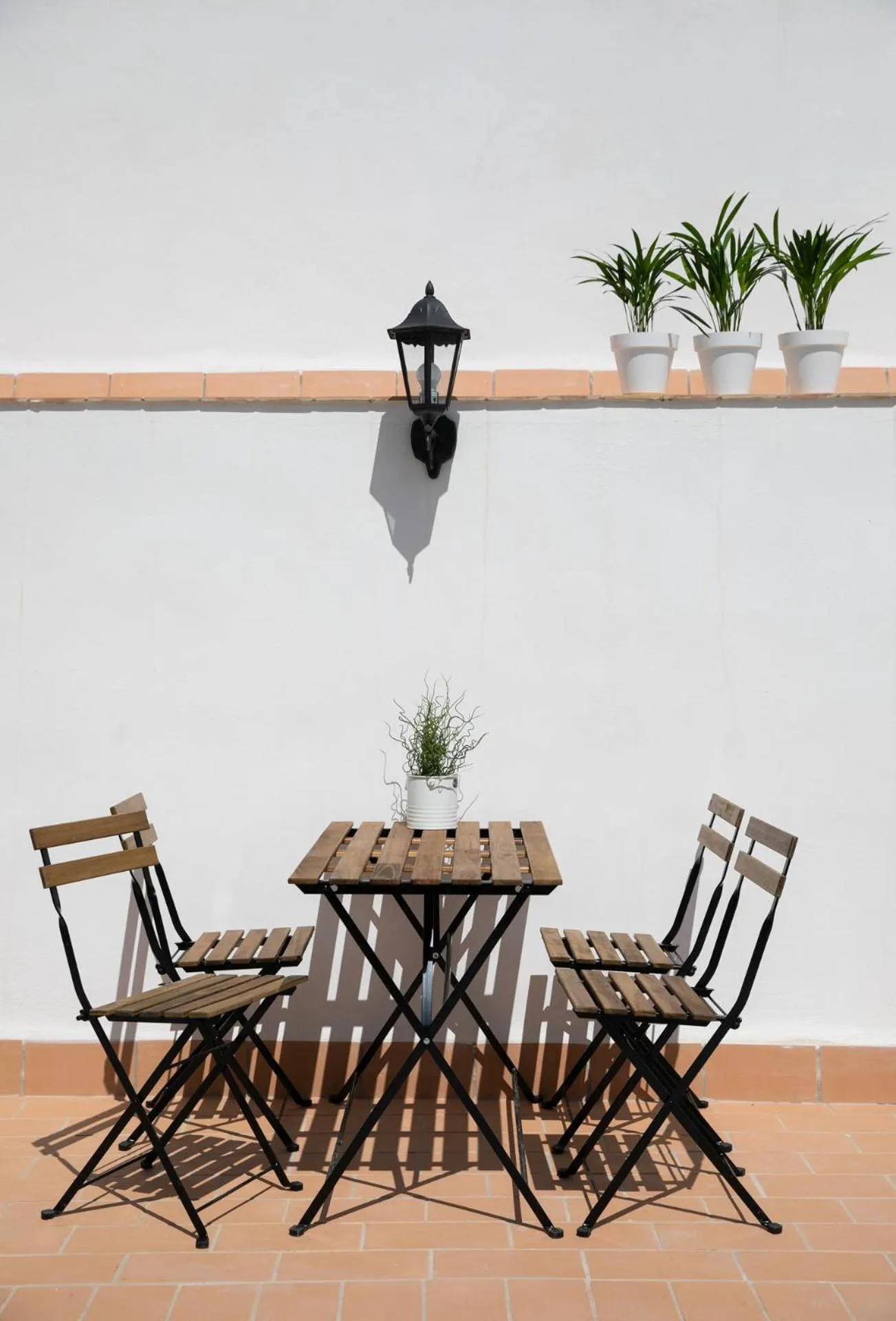 Balcony/Terrace in Planeta Cadiz Hostel