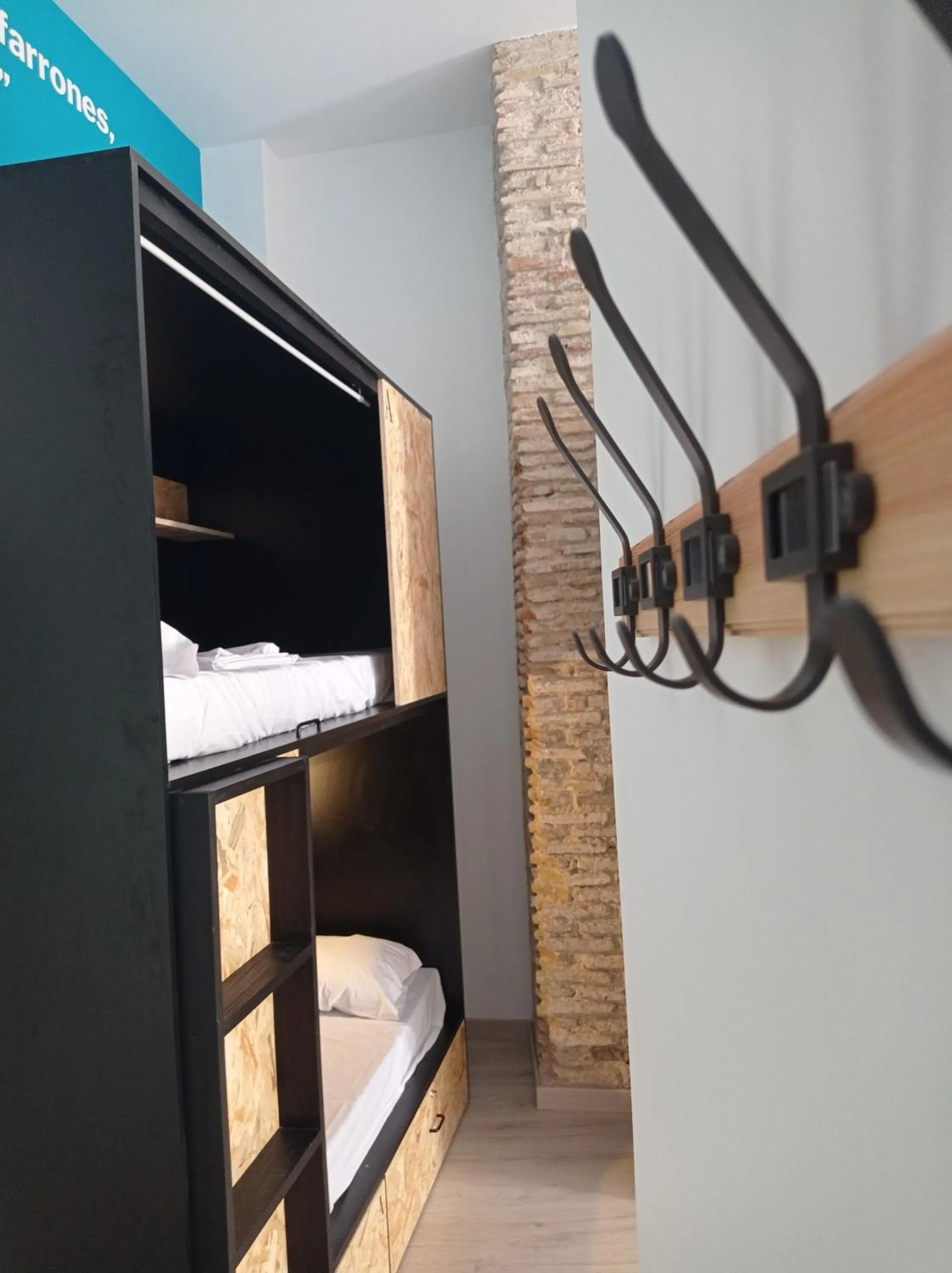 Decorative detail, Bed in Planeta Cadiz Hostel