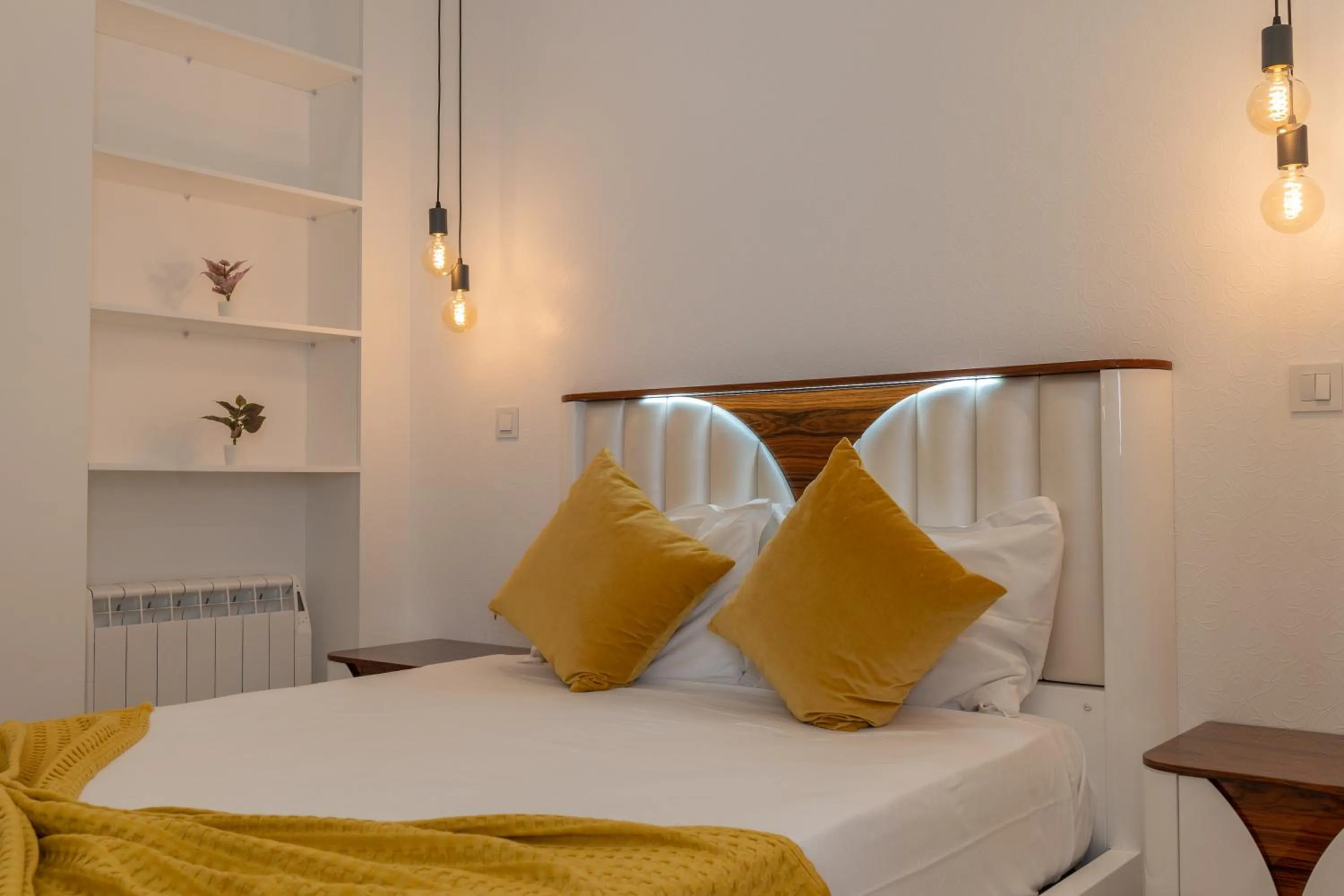 Bedroom, Bed in The Convo Porto Hotel & Apartment