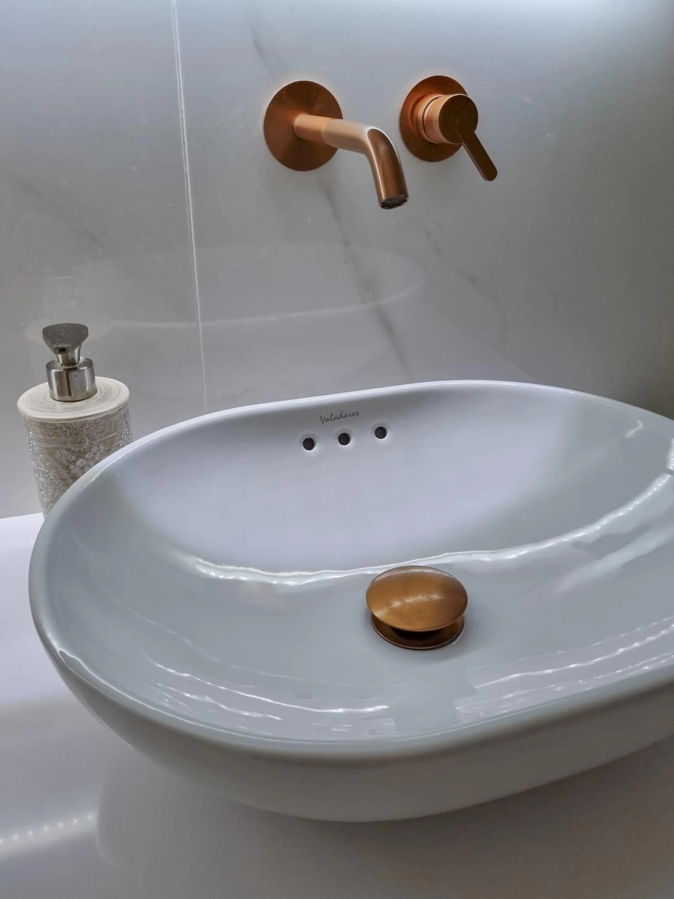 Bathroom in The Convo Porto Hotel & Apartment