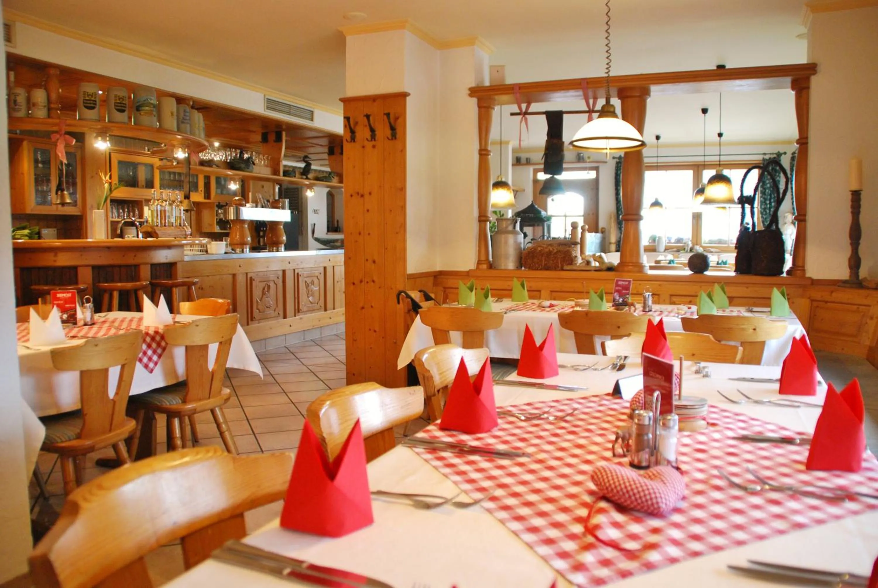 Restaurant/places to eat in Traditions-Gasthaus Bayrischer Hof