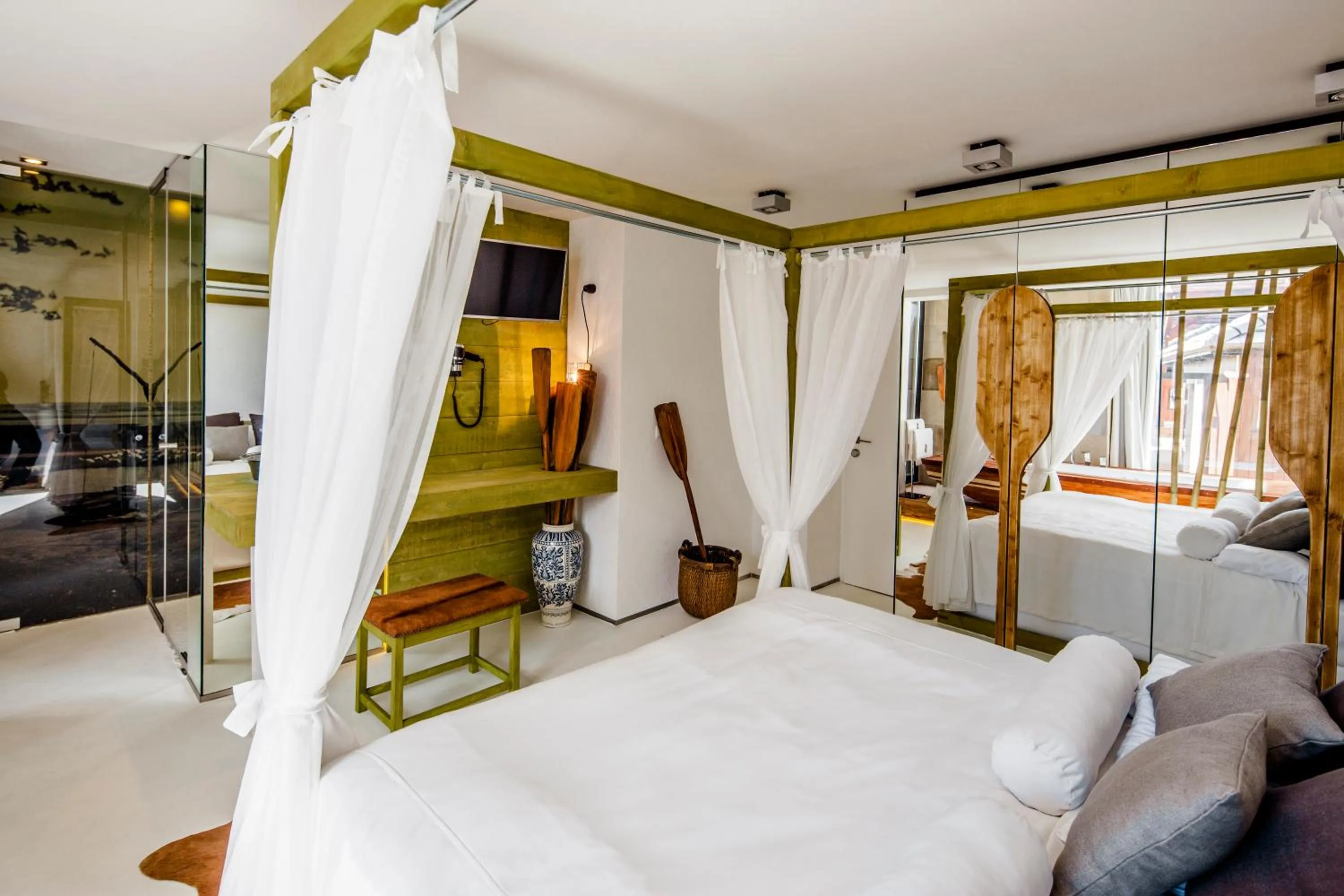 Bedroom, Bed in Butik Design Rooms