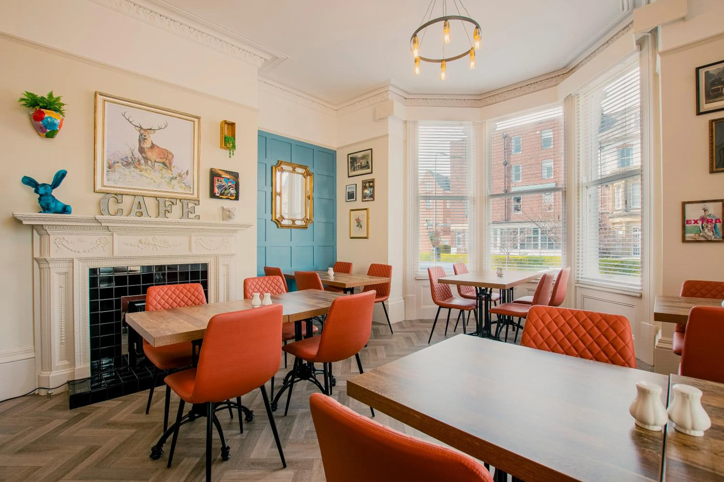 Restaurant/places to eat in Rowntree Lodge