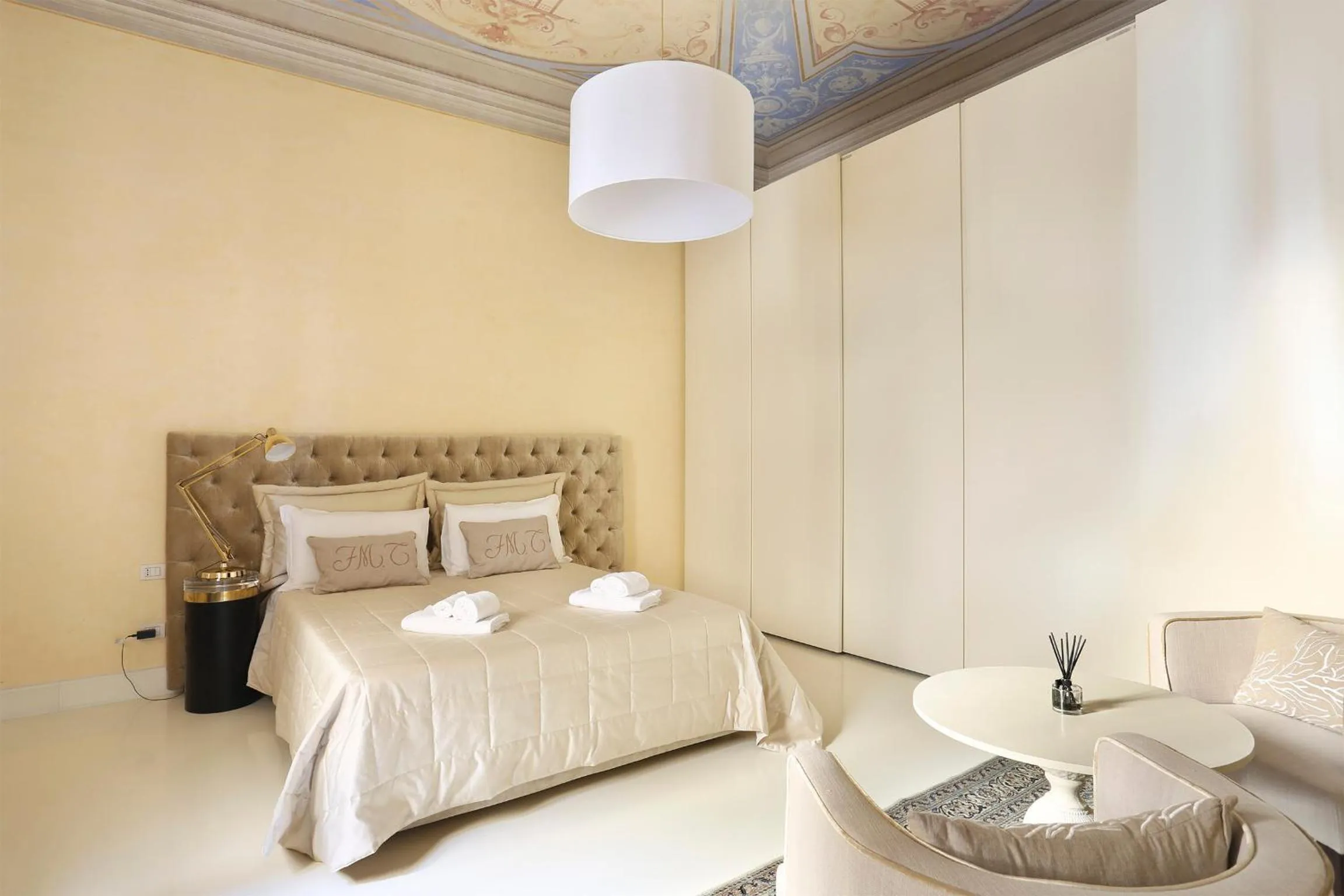 Bedroom in LUXURY suite with amazing Terrace in Florence-hosted by Sweetstay