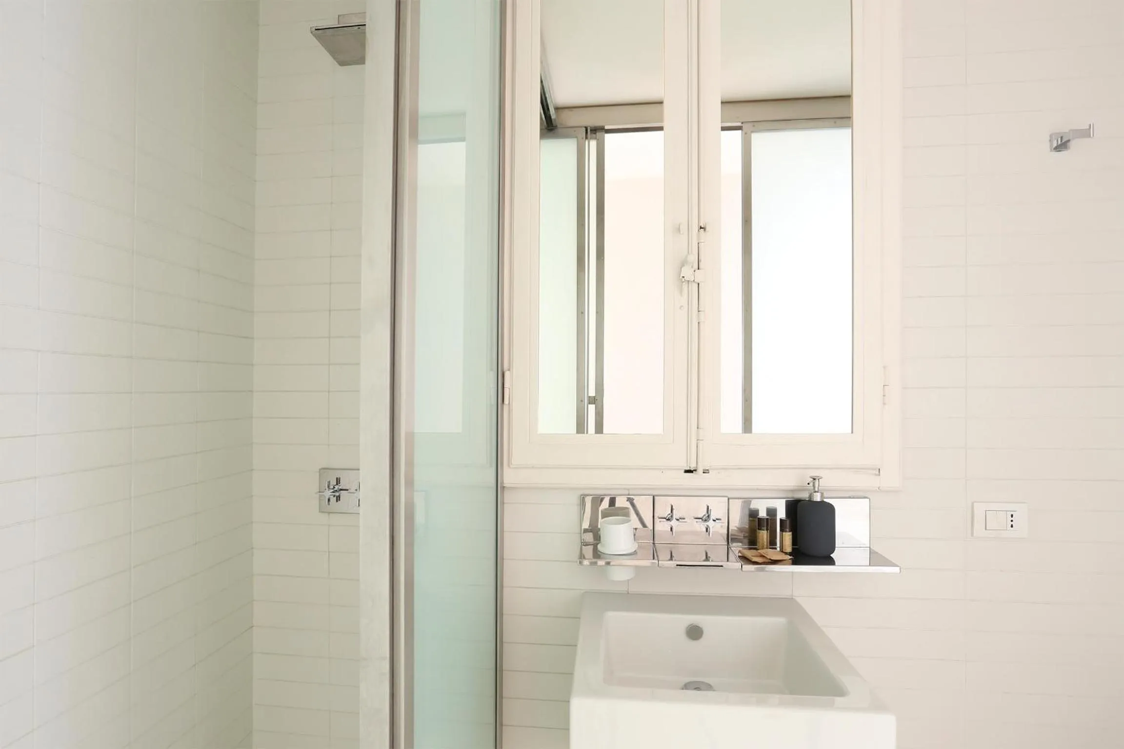 Bathroom in LUXURY suite with amazing Terrace in Florence-hosted by Sweetstay