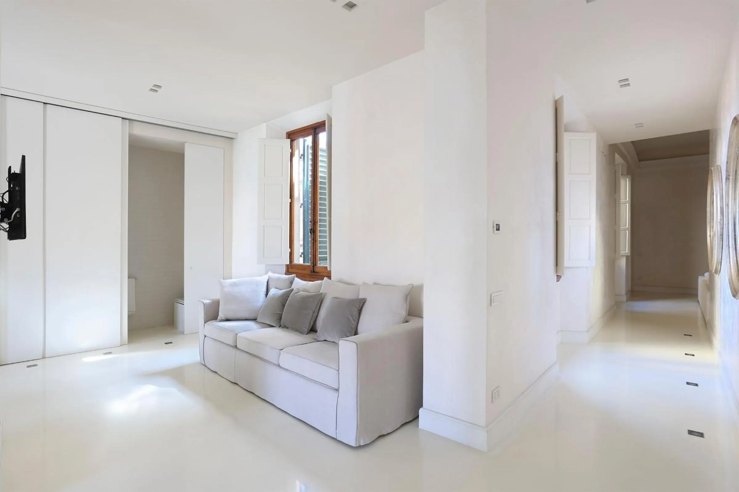 LUXURY suite with amazing Terrace in Florence-hosted by Sweetstay