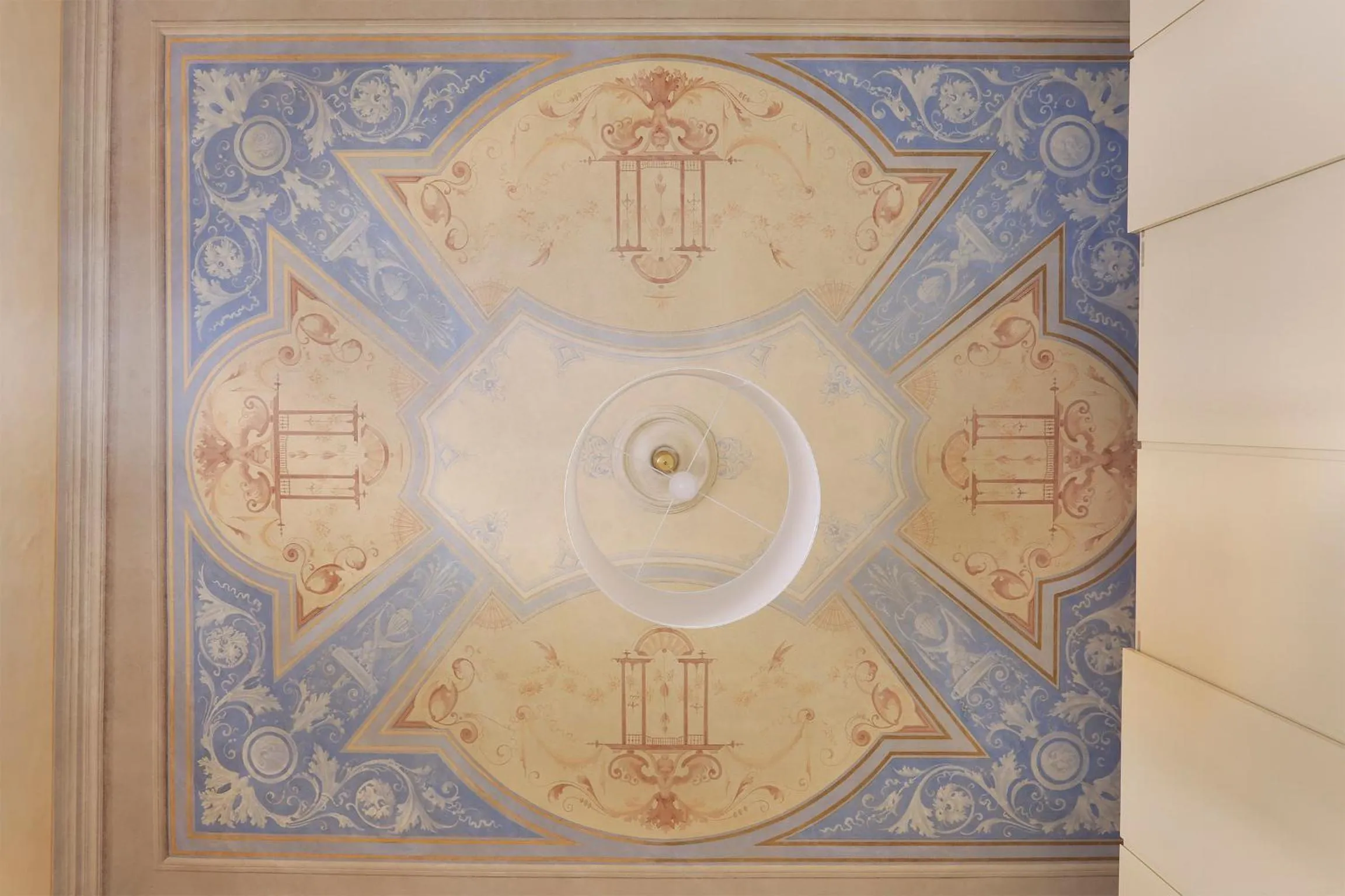 Decorative detail in LUXURY suite with amazing Terrace in Florence-hosted by Sweetstay