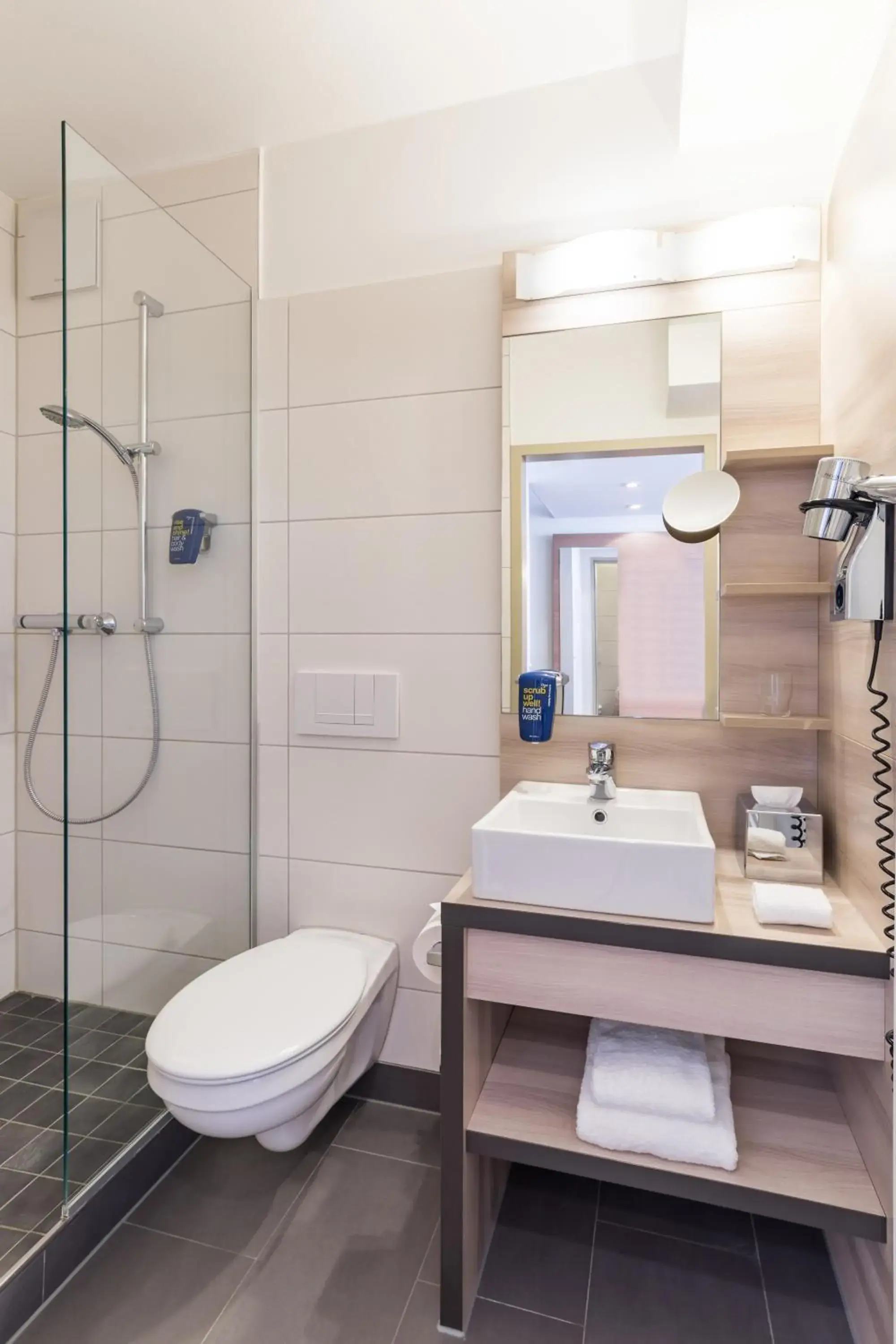 Twin Room in Park Inn by Radisson Göttingen Twin Room in Park Inn by Radisson Göttingen