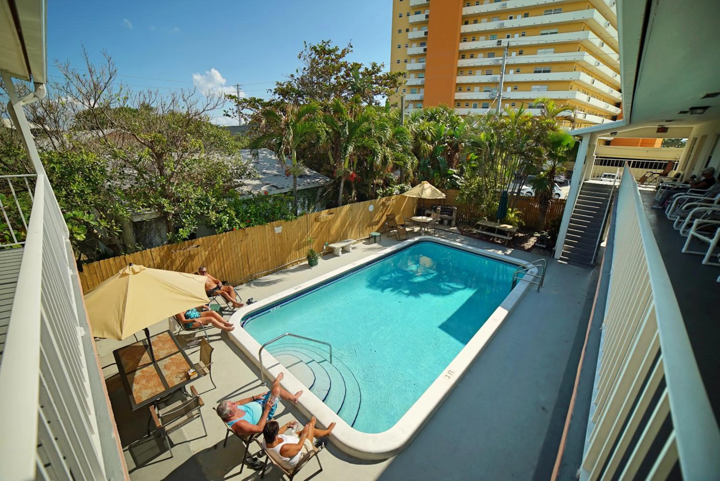 Pool view in Beachside Gardens Apartments By Lowkl