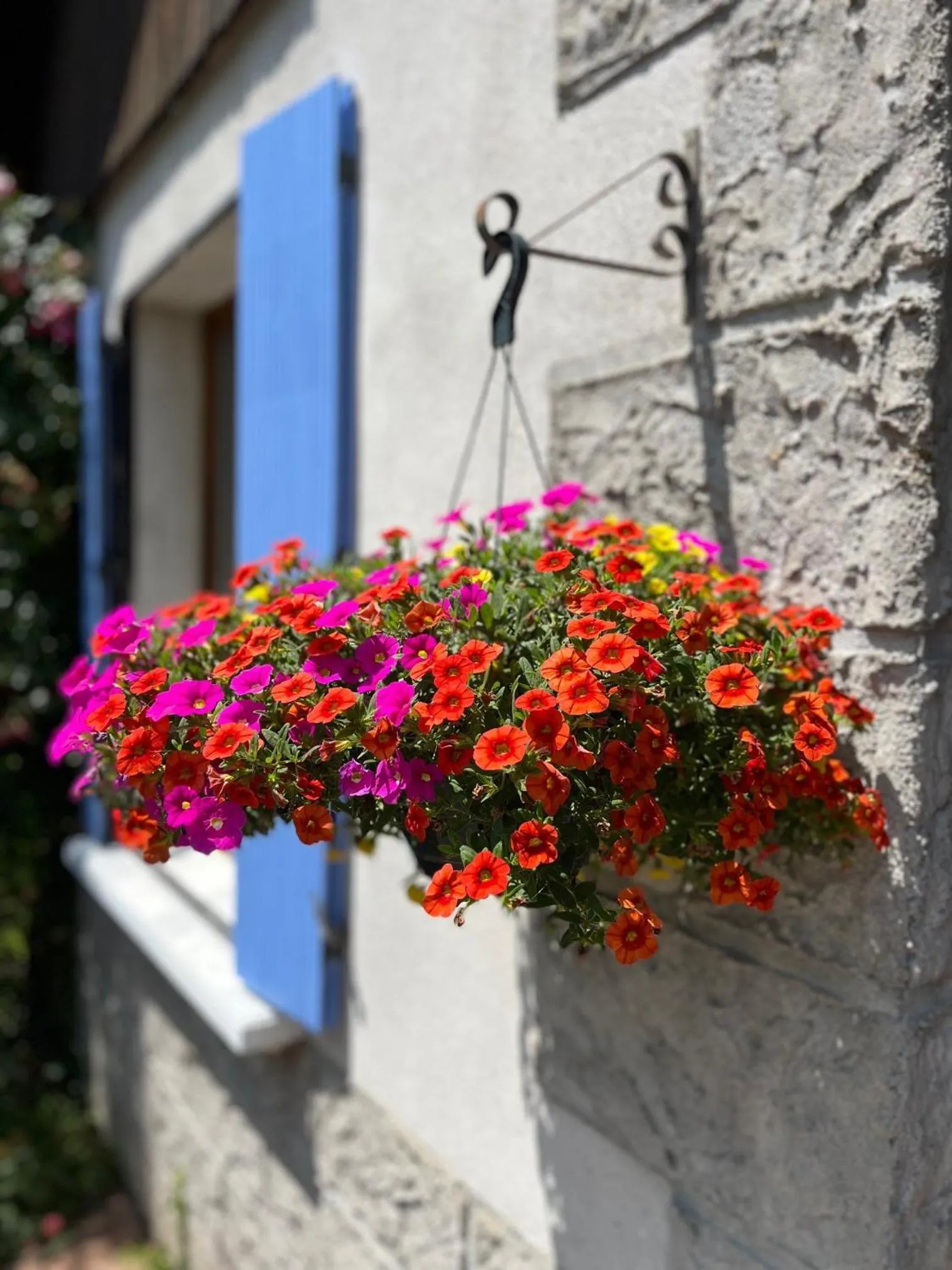 Property building in La Maison du Chevalier - Chambres et tables d'hôtes - adults only