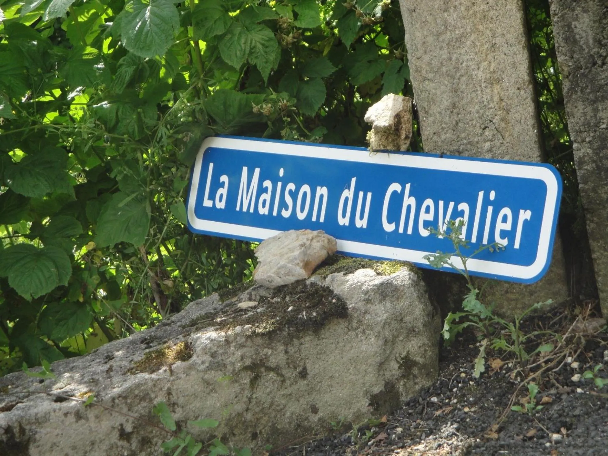 Property logo or sign in La Maison du Chevalier - Chambres et tables d'hôtes - adults only