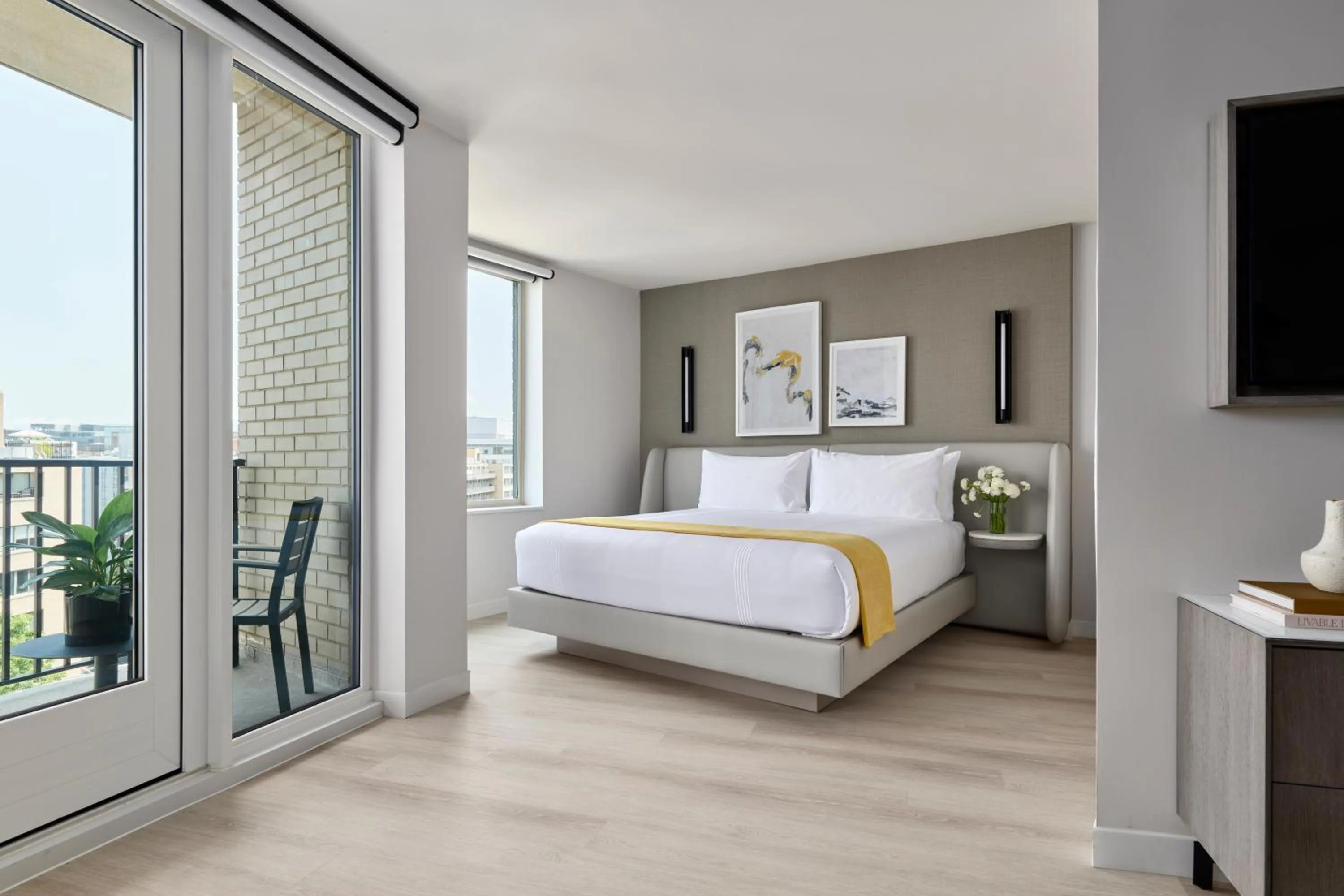 Bed in Hotel AKA Washington Circle