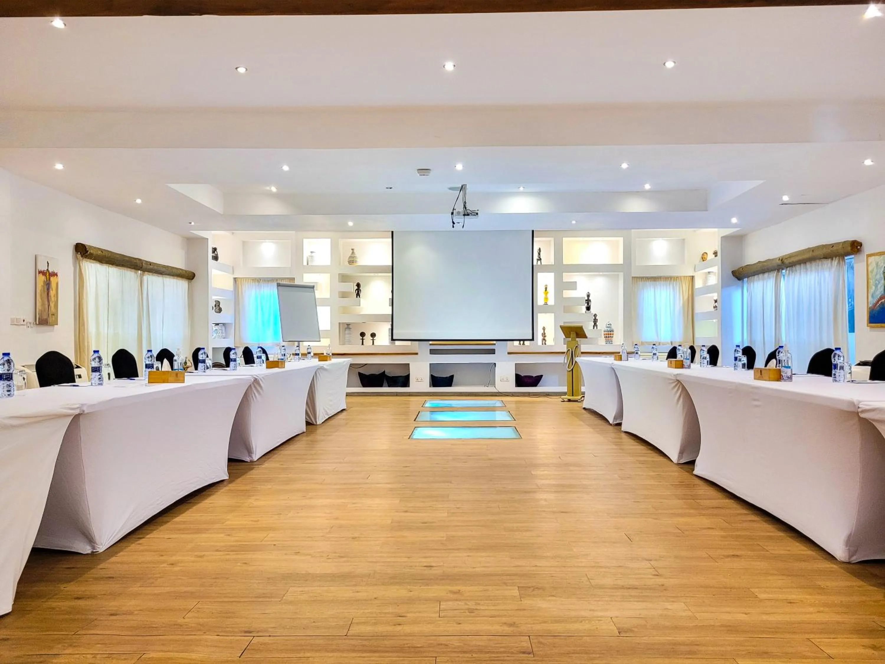 TV and multimedia in La Villa Boutique Hotel