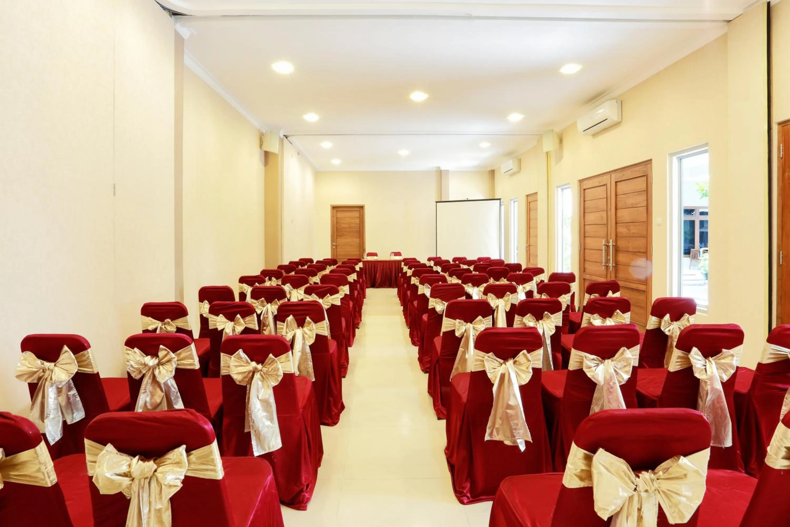Meeting/conference room in Syariah Arini Hotel