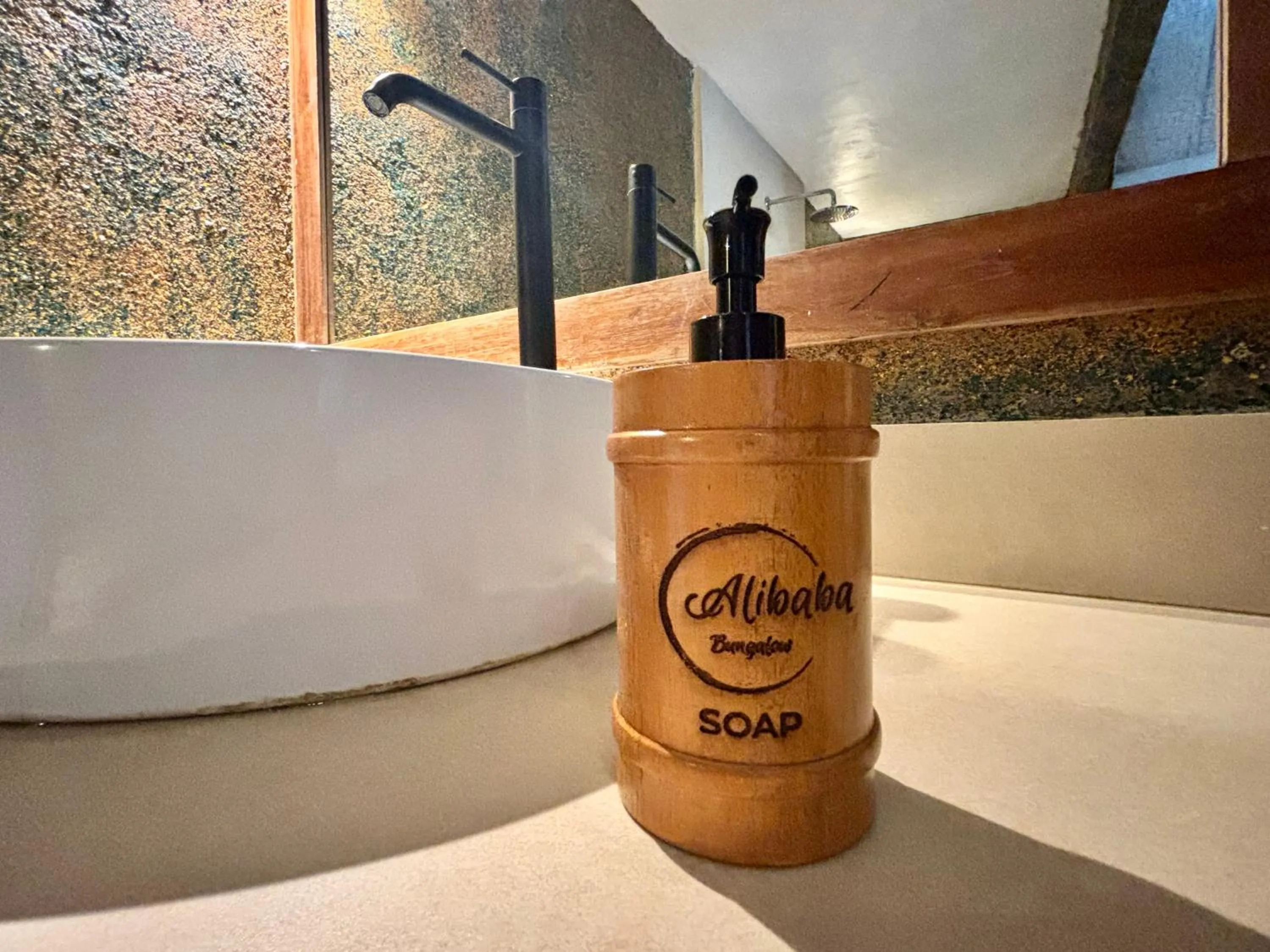 Toilet in Alibaba Bungalows