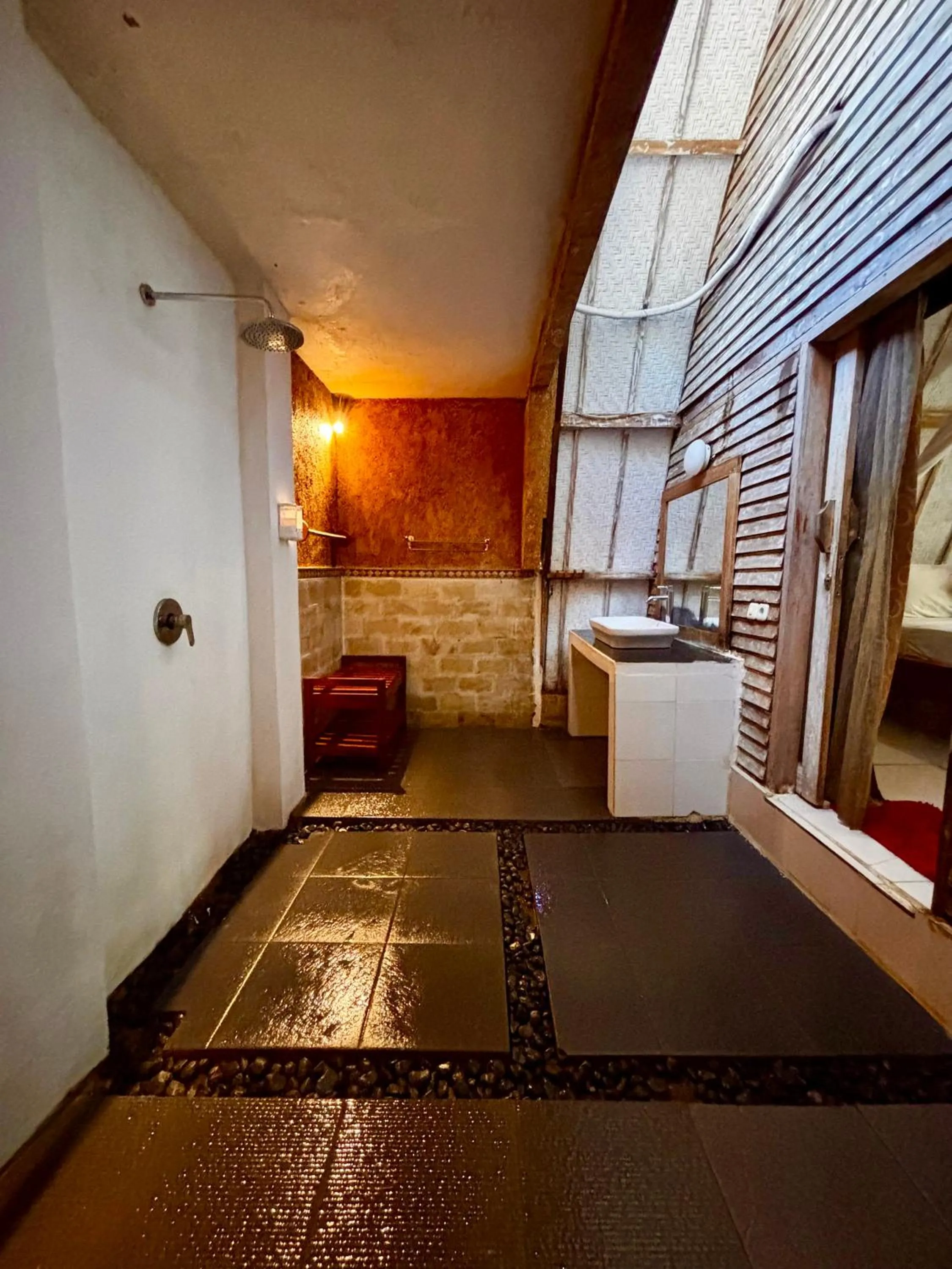 Bathroom in Alibaba Bungalows