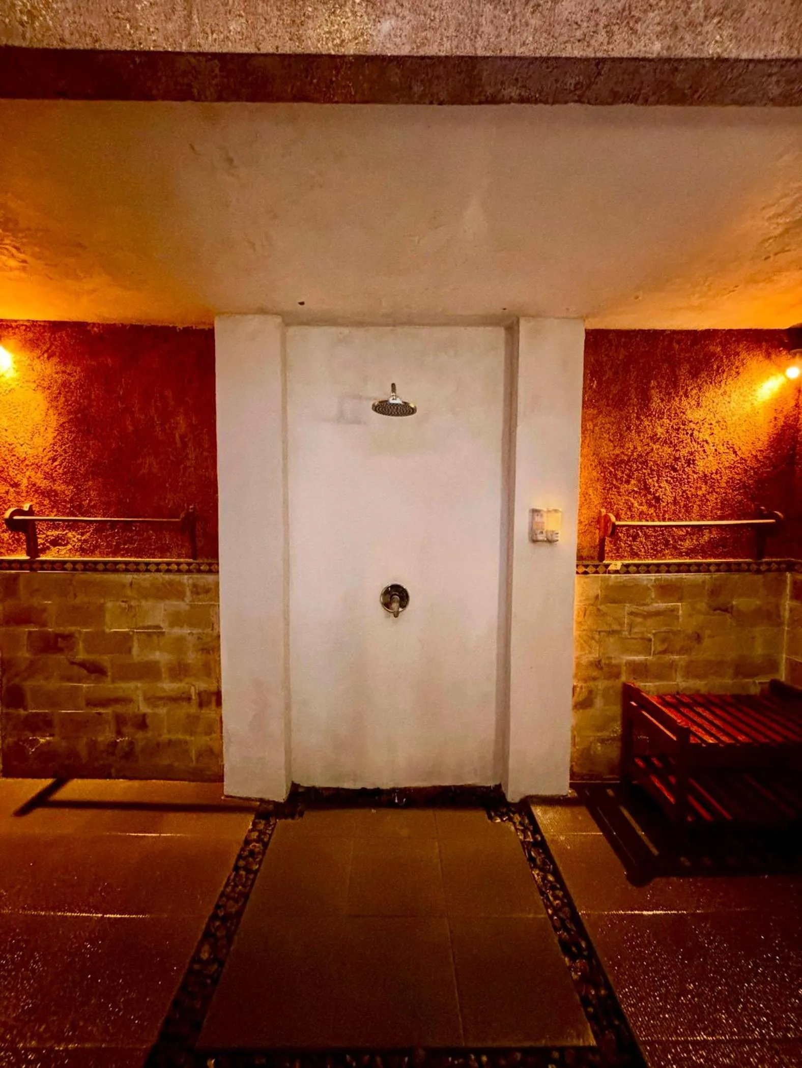 Bathroom in Alibaba Bungalows