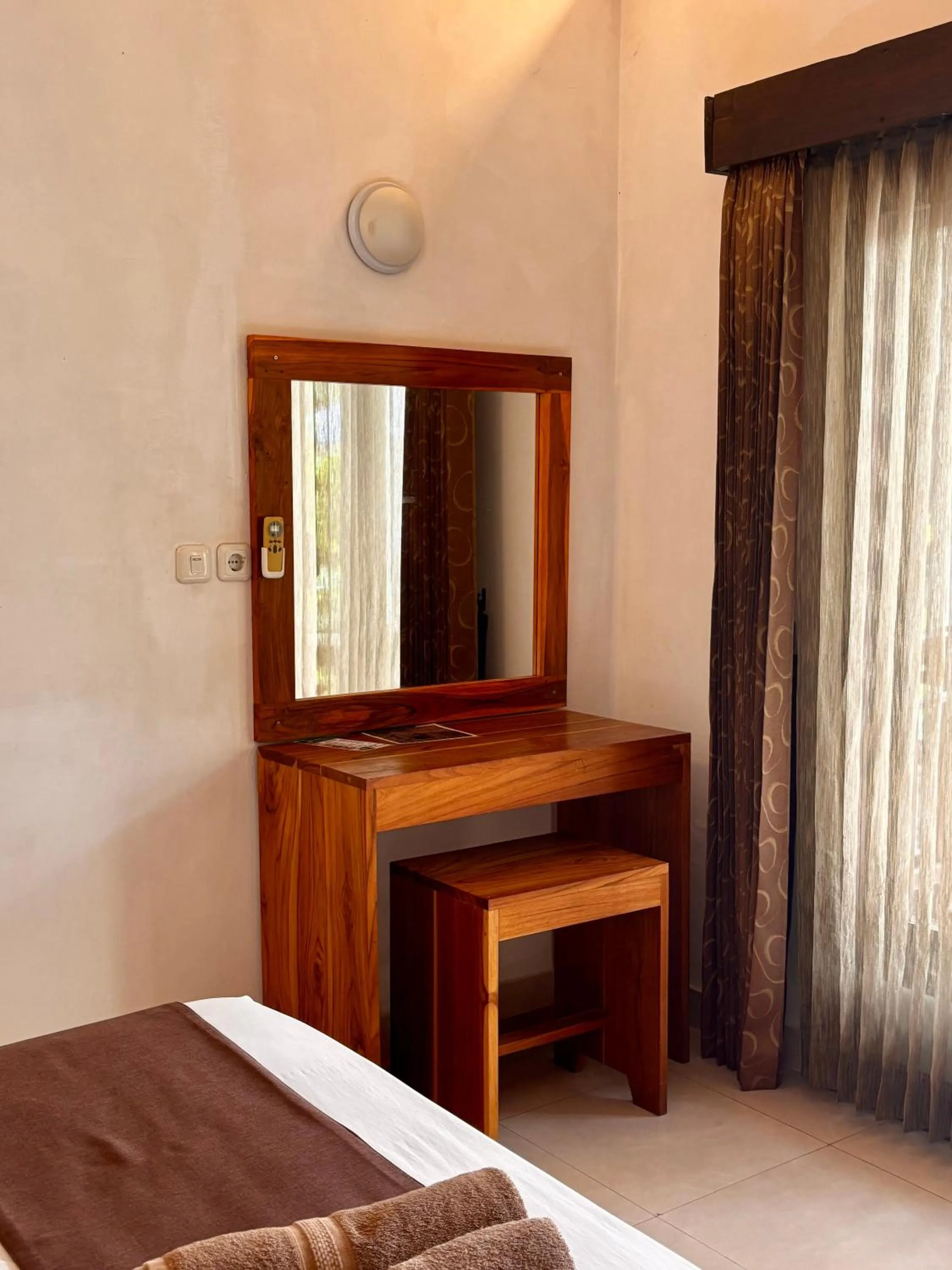 Bedroom, Bed in Alibaba Bungalows