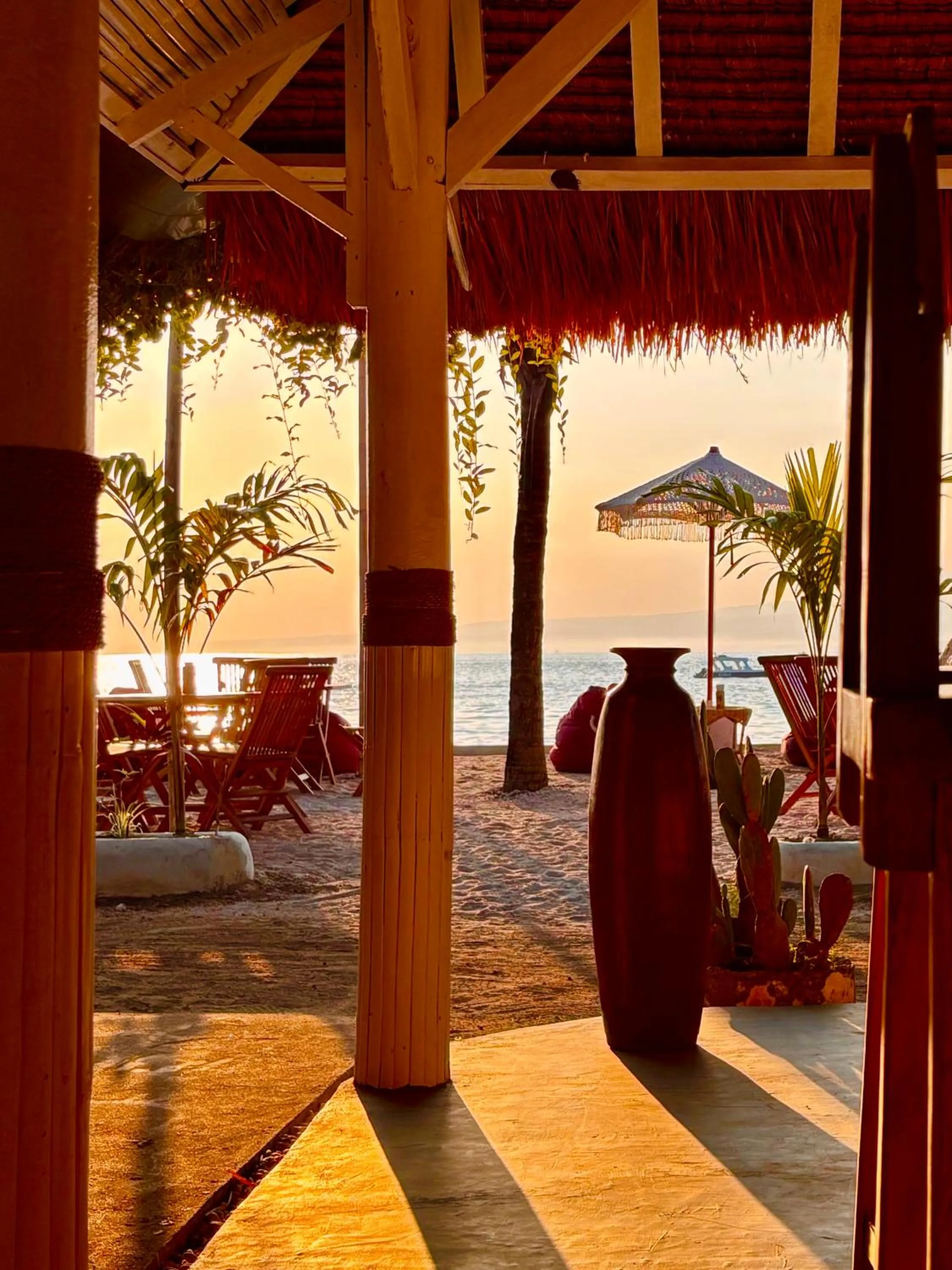 Beach in Alibaba Bungalows