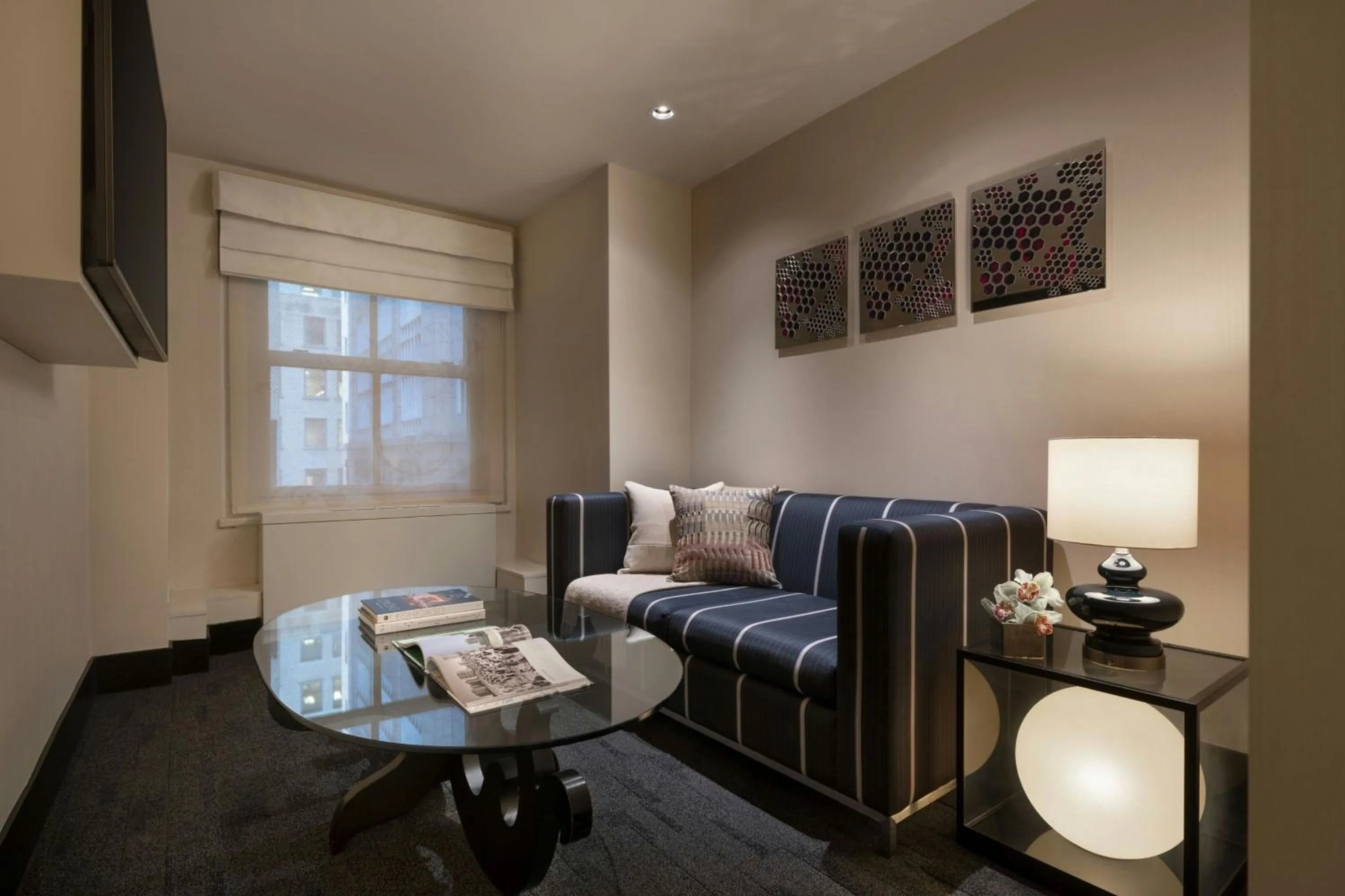 Photo of the whole room in THE MIDLAND HOTEL, Chicago, a Tribute Portfolio Hotel