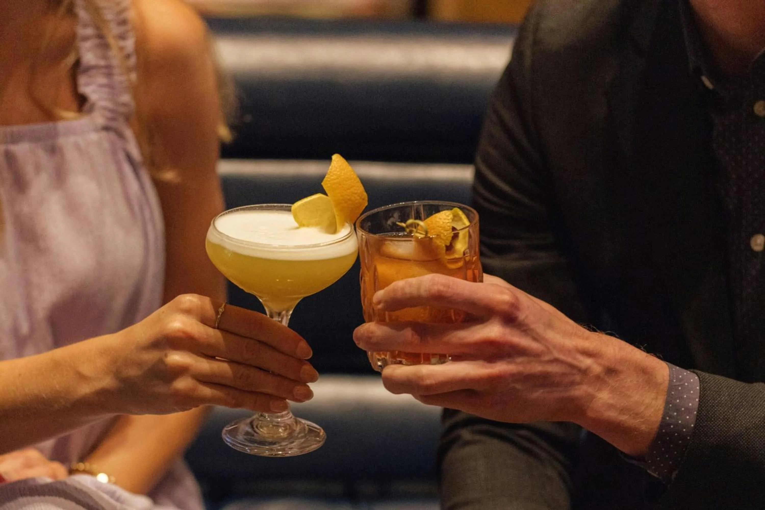 Lounge or bar in THE MIDLAND HOTEL, Chicago, a Tribute Portfolio Hotel