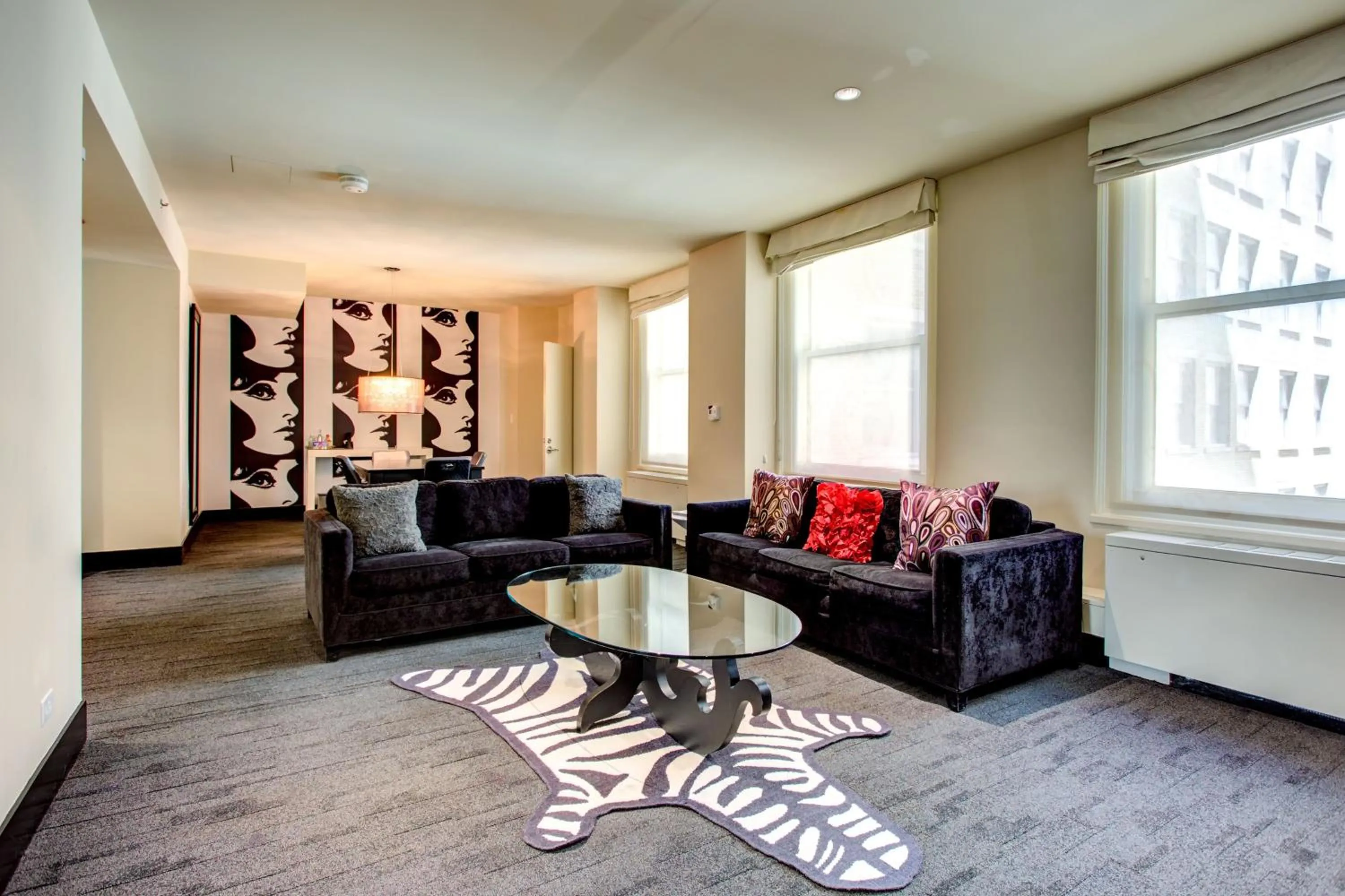 Living room in THE MIDLAND HOTEL, Chicago, a Tribute Portfolio Hotel