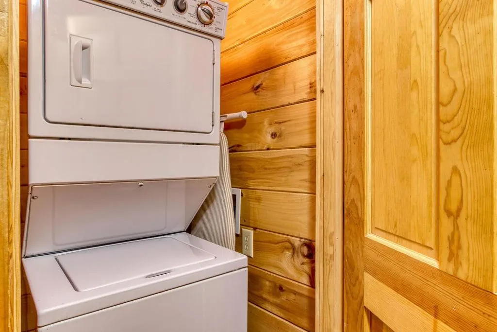 Sugar Bear Lodge, Hot Tub, WIFI, 560 FREE tickets each paid day