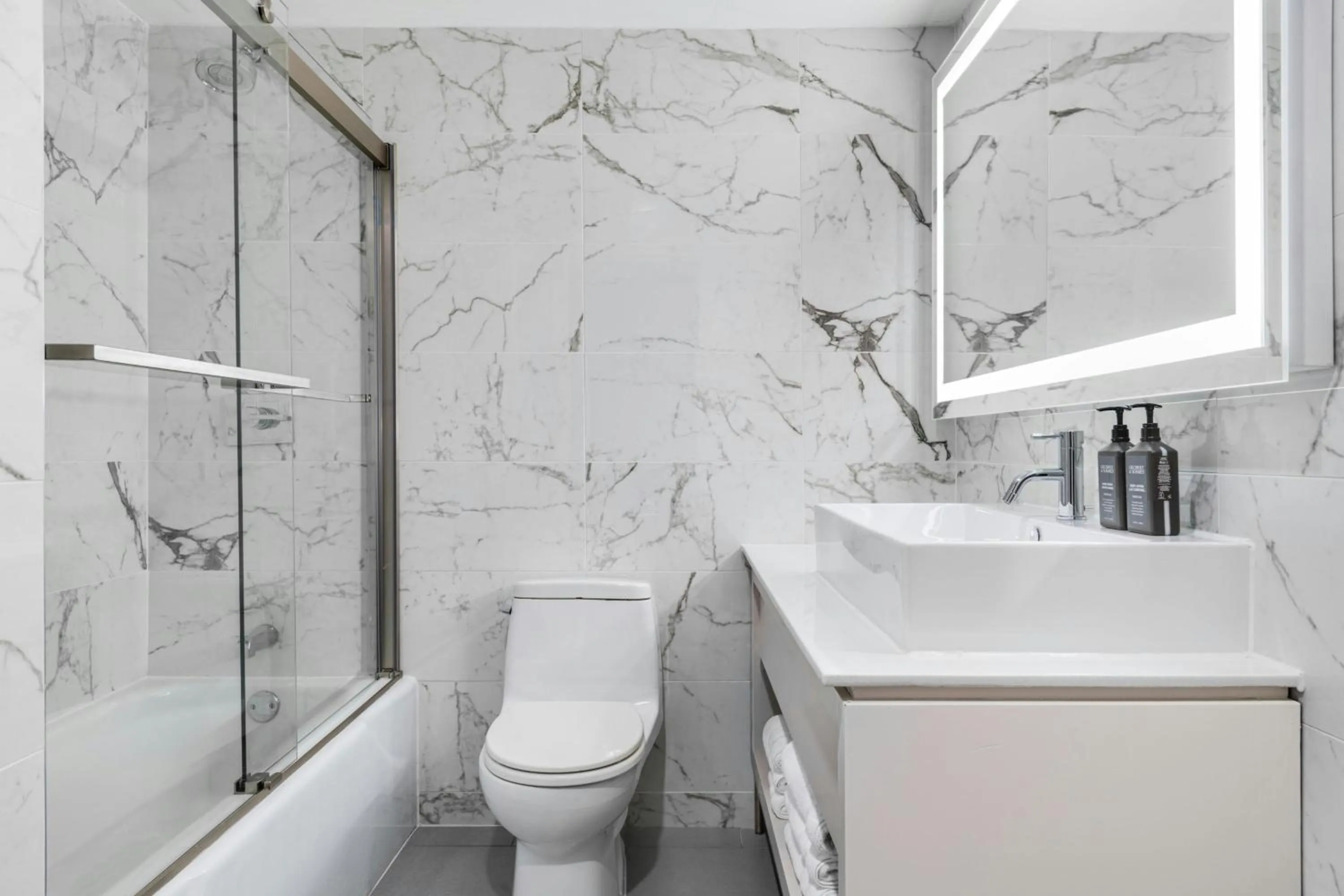 Bathroom in Sheraton Charlotte Hotel