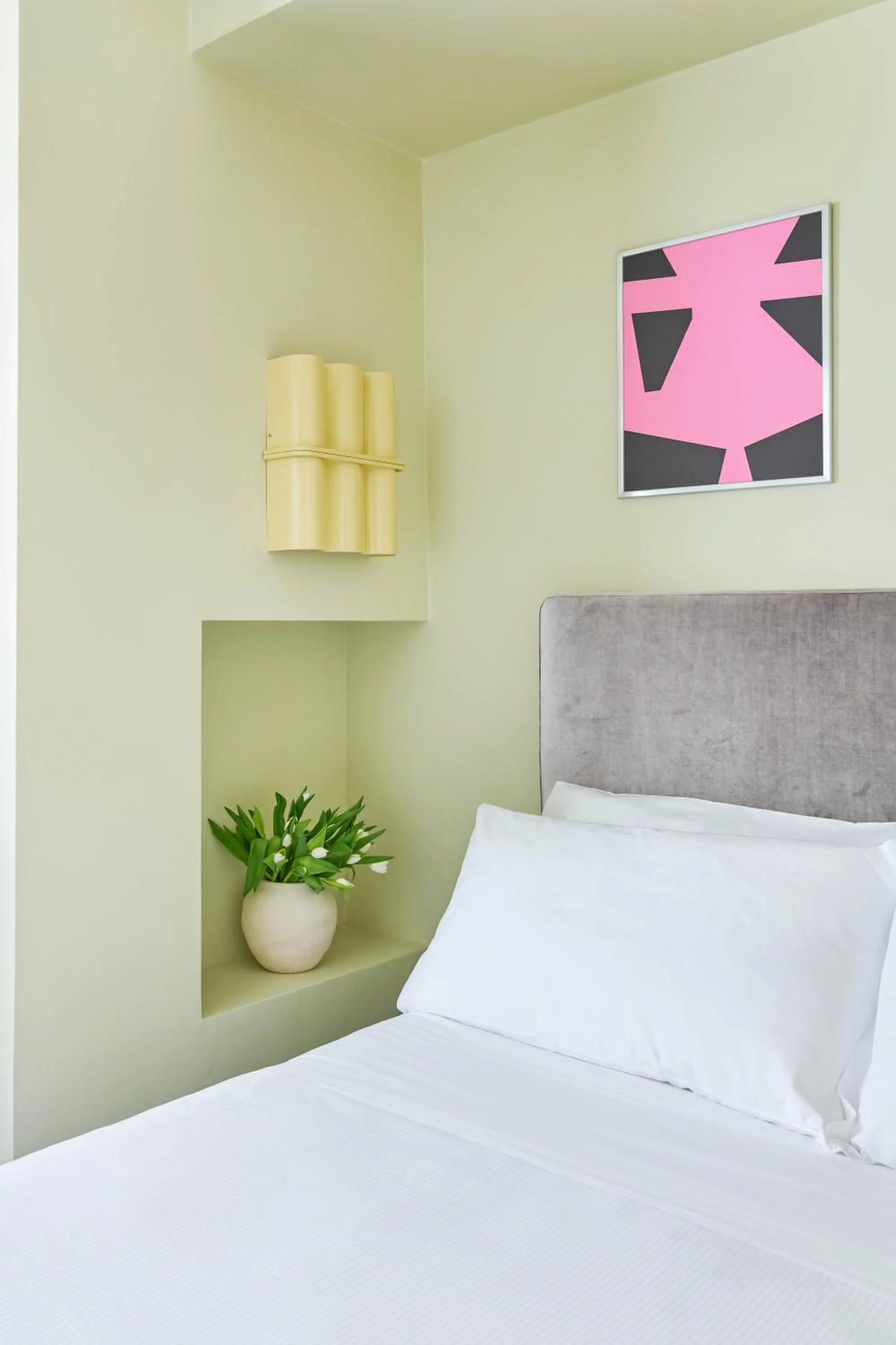 Bed in Moderno Hotel Roma