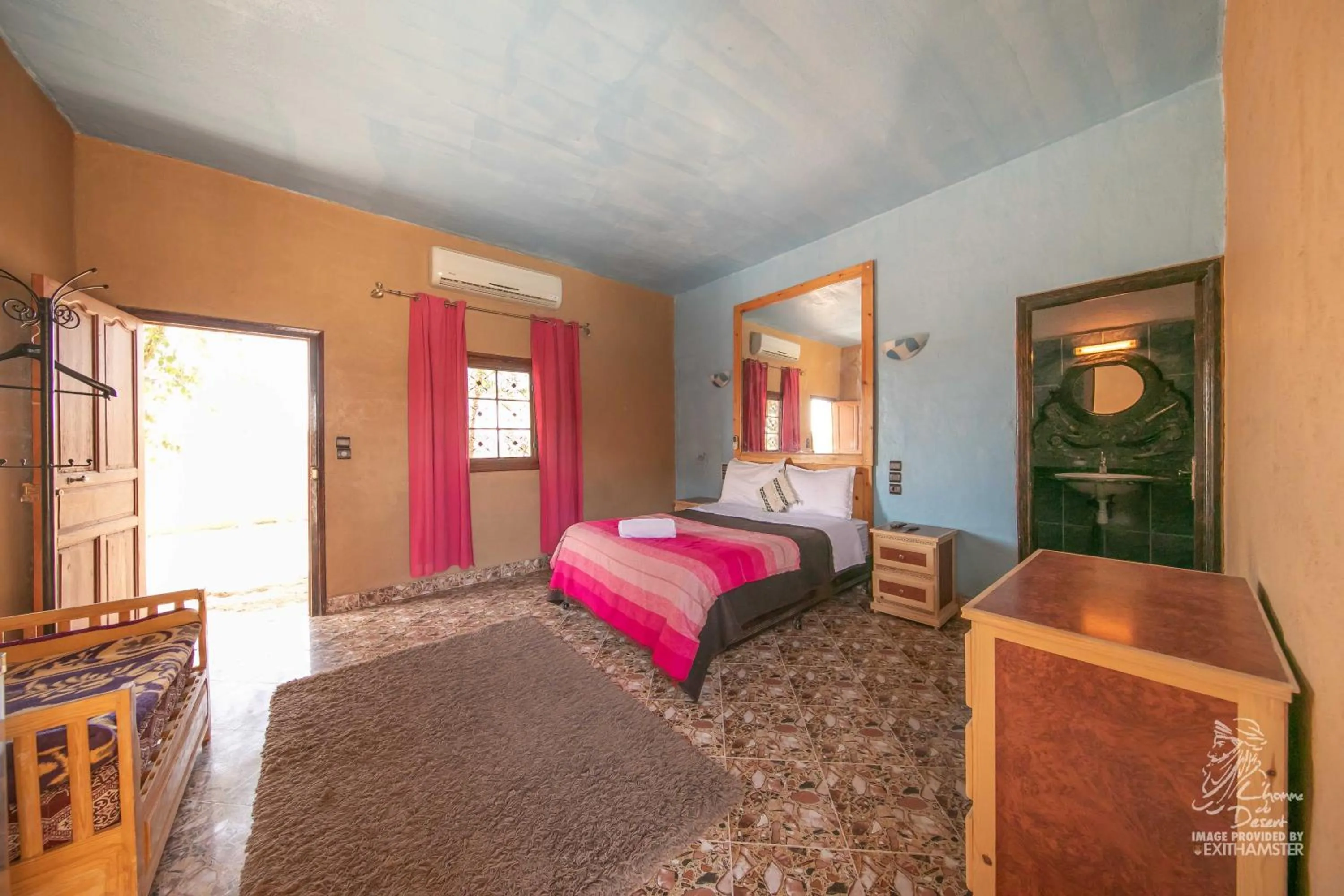 Bedroom, Bed in L'homme Du Désert A Merzouga