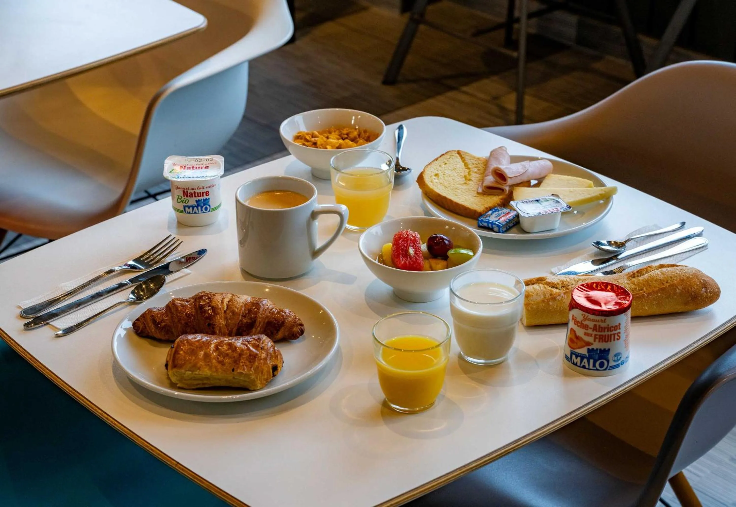Breakfast in B&B HOTEL Boulogne-sur-Mer Centre Les Ports