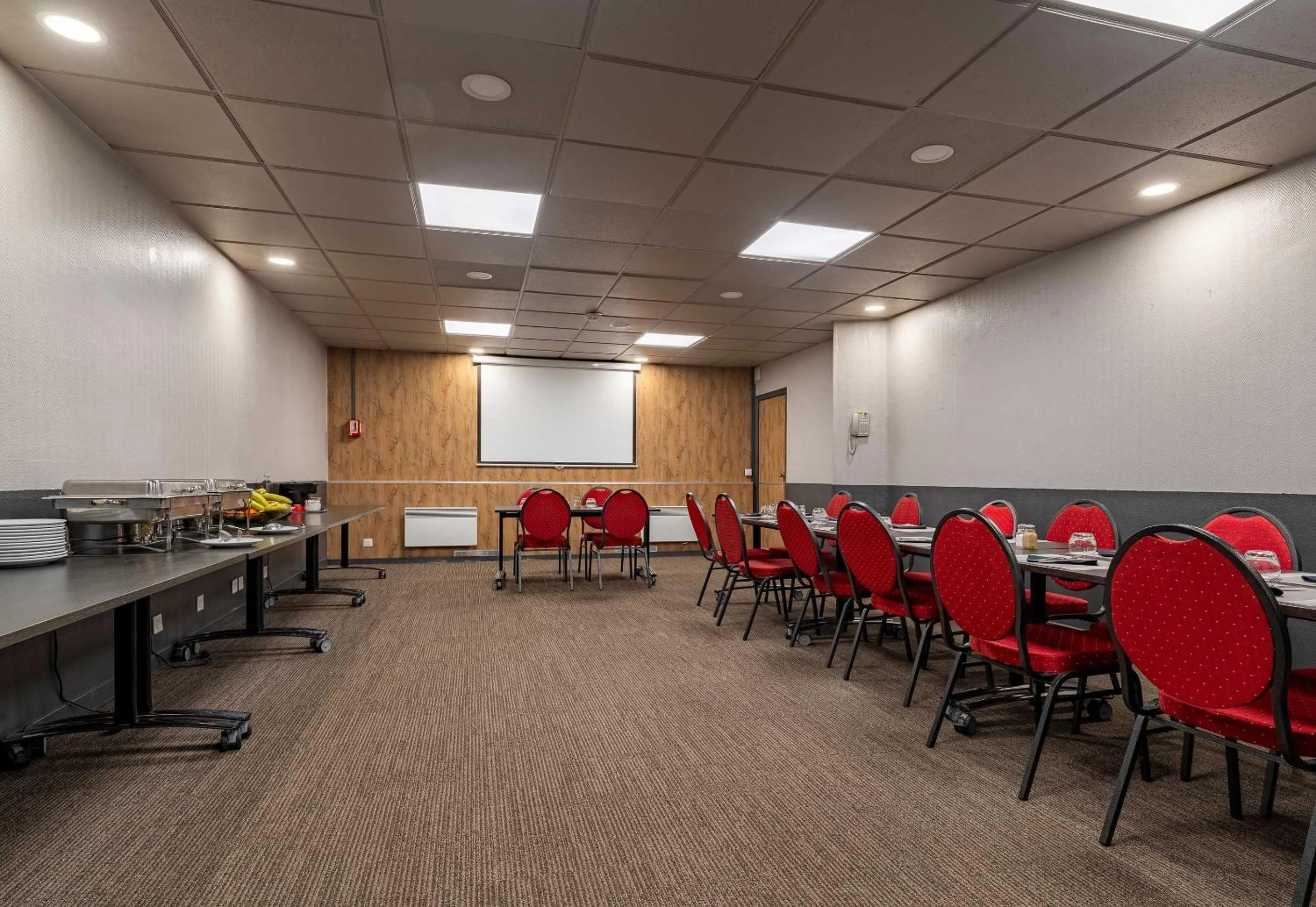 Meeting/conference room in B&B HOTEL Boulogne-sur-Mer Centre Les Ports