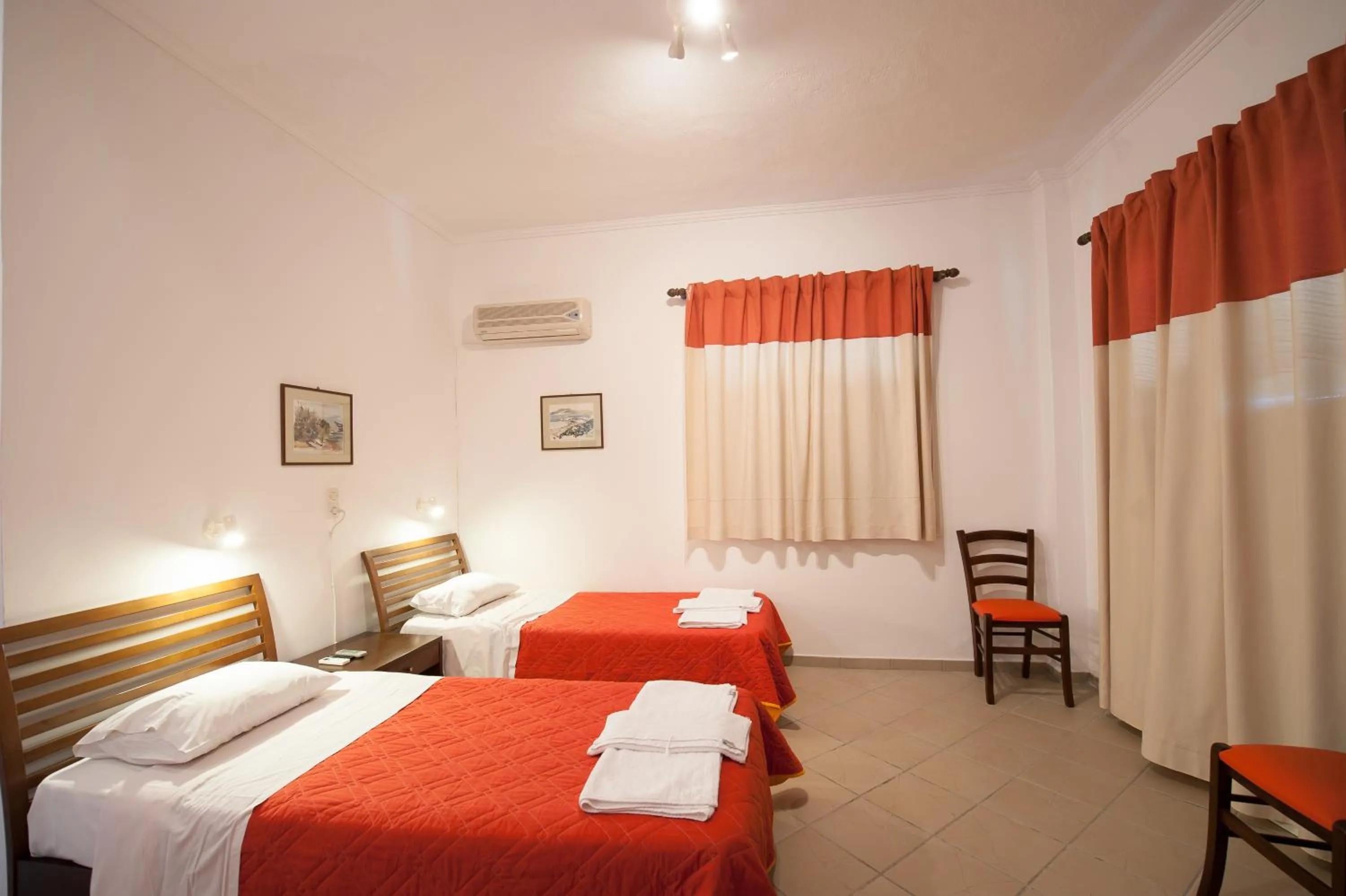 Photo of the whole room, Bed in Zarkadis Beach Apartments